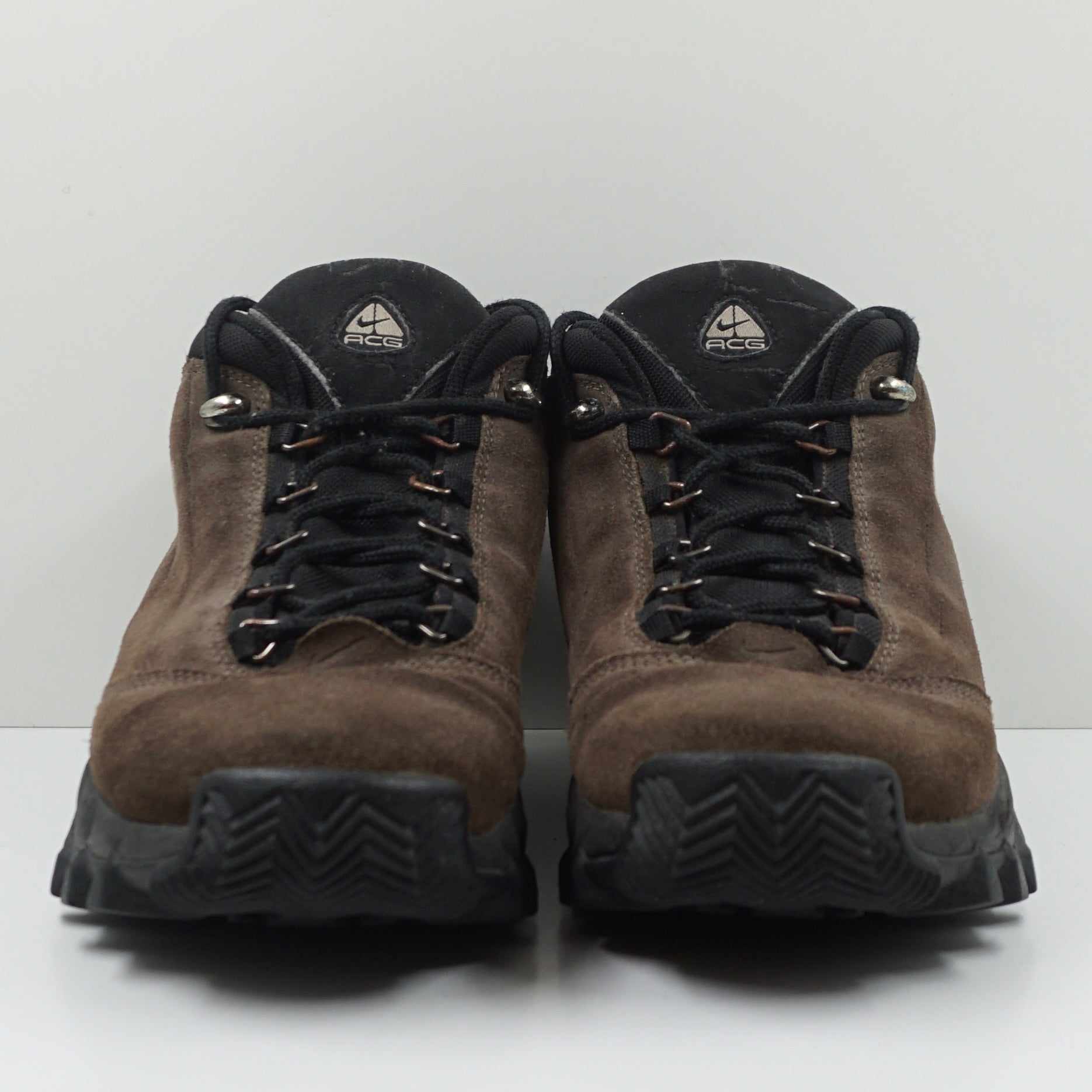 Vintage Nike ACG Hiking Boots Brown Black (2002)