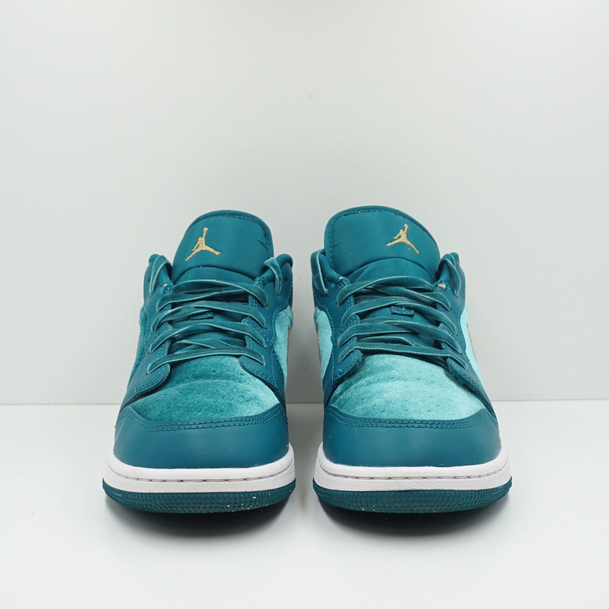 teal and gold jordans