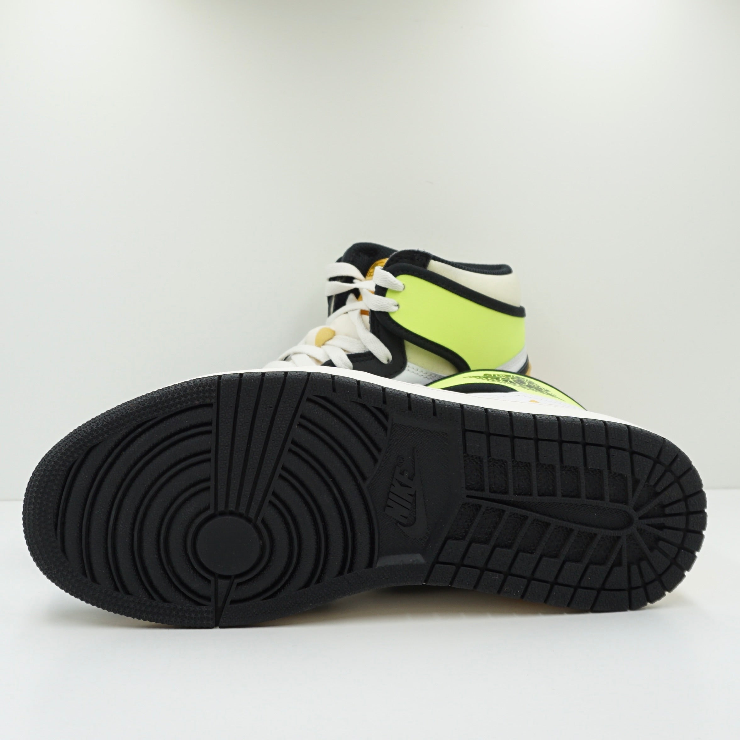 Jordan 1 Retro High White Black Volt University Gold