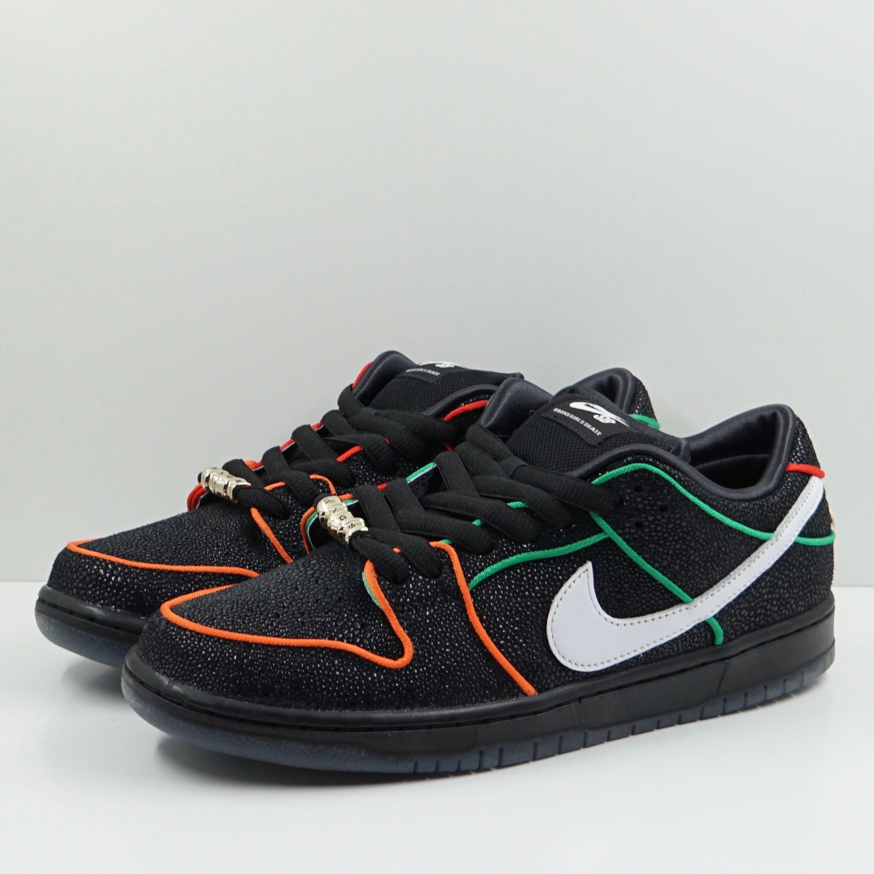 Nike SB Dunk Low Bronx Girls Skate