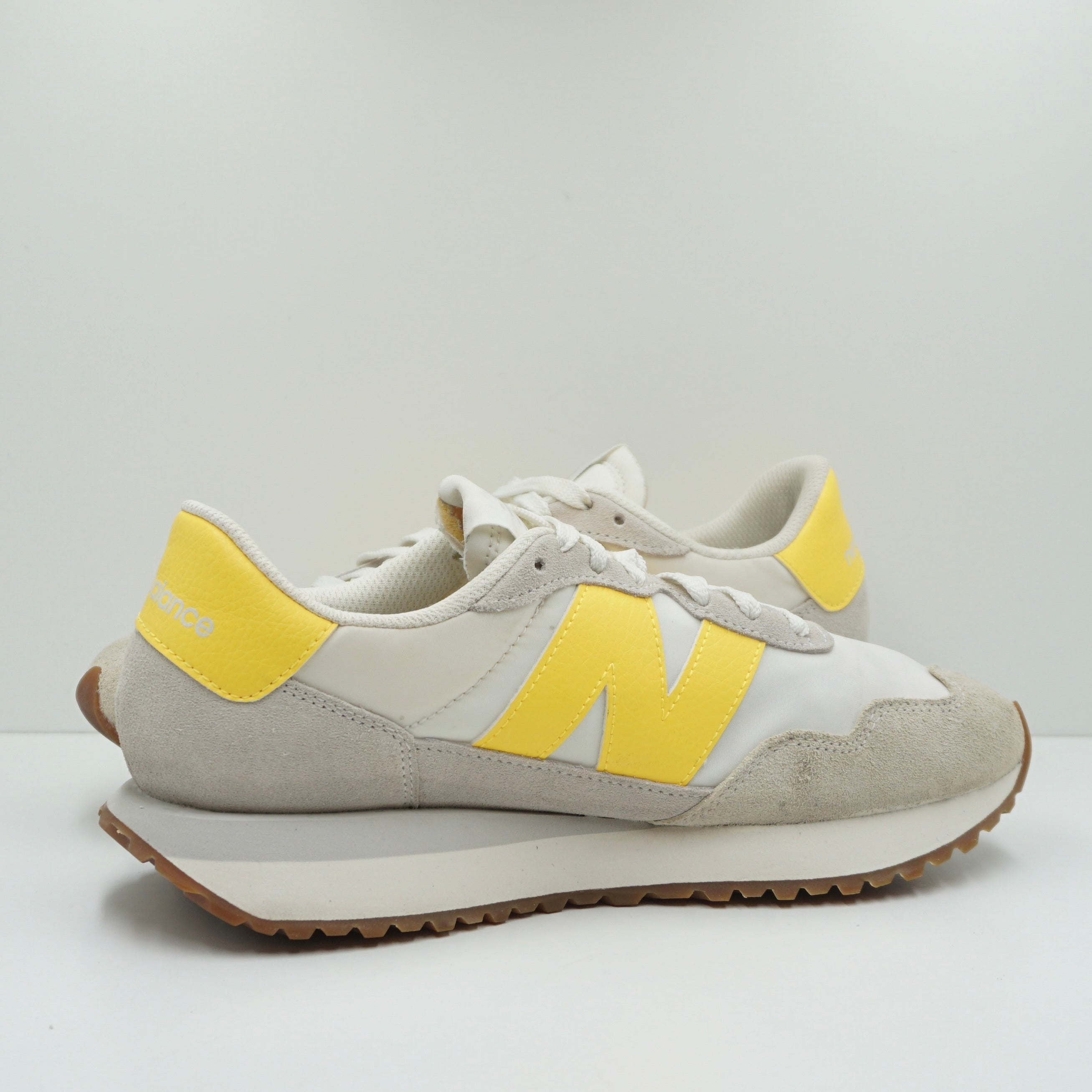 New Balance 237 Sea Salt Egg Yolk (W)