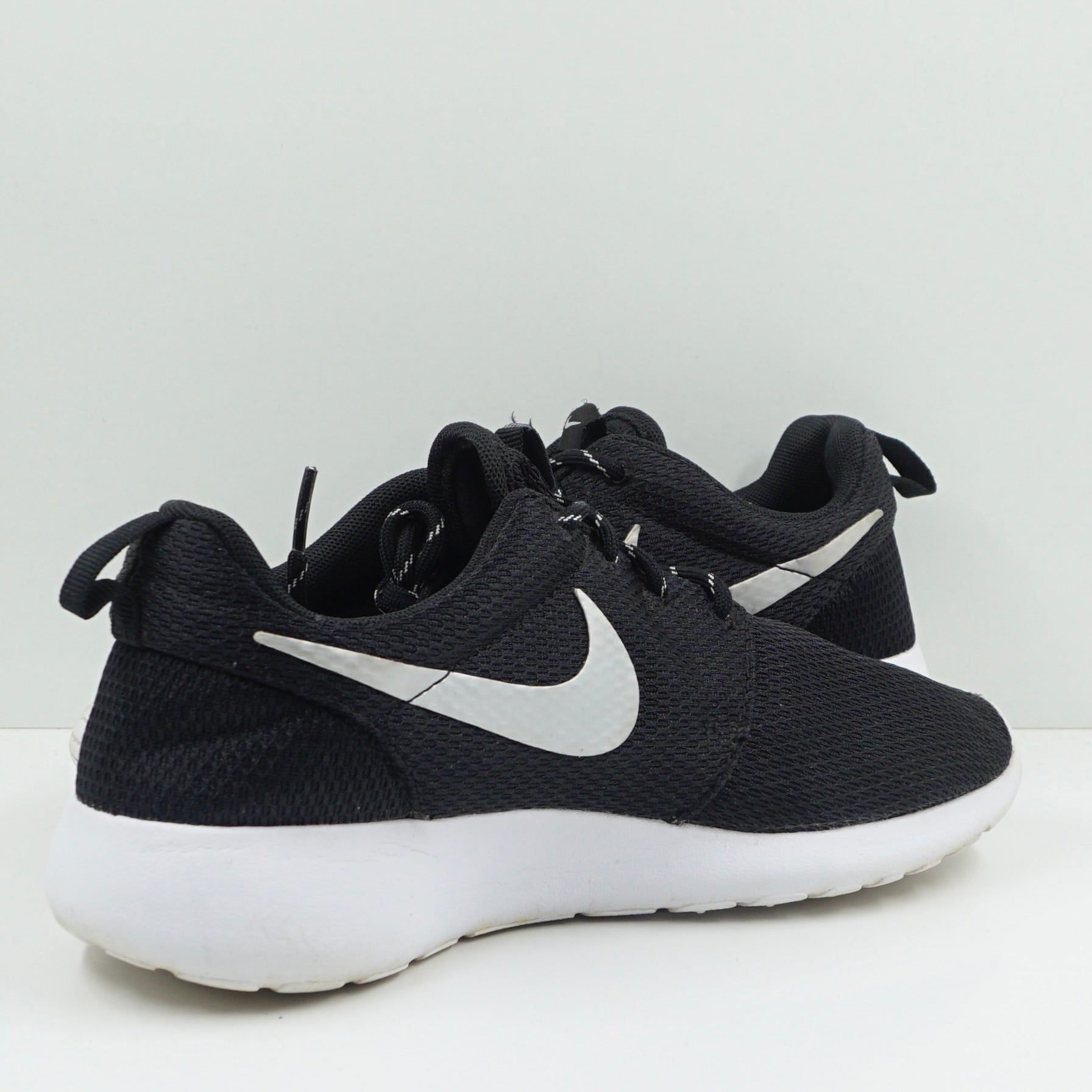 Nike Roshe One Black Metallic Platinum White (W)
