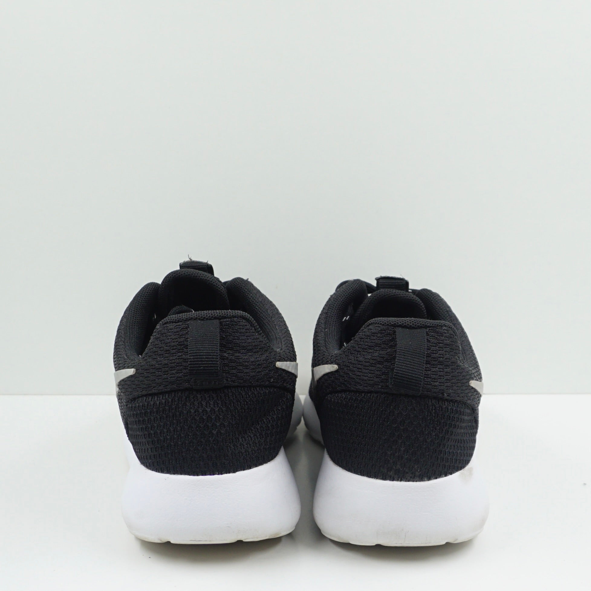 Nike Roshe One Black Metallic Platinum White (W)