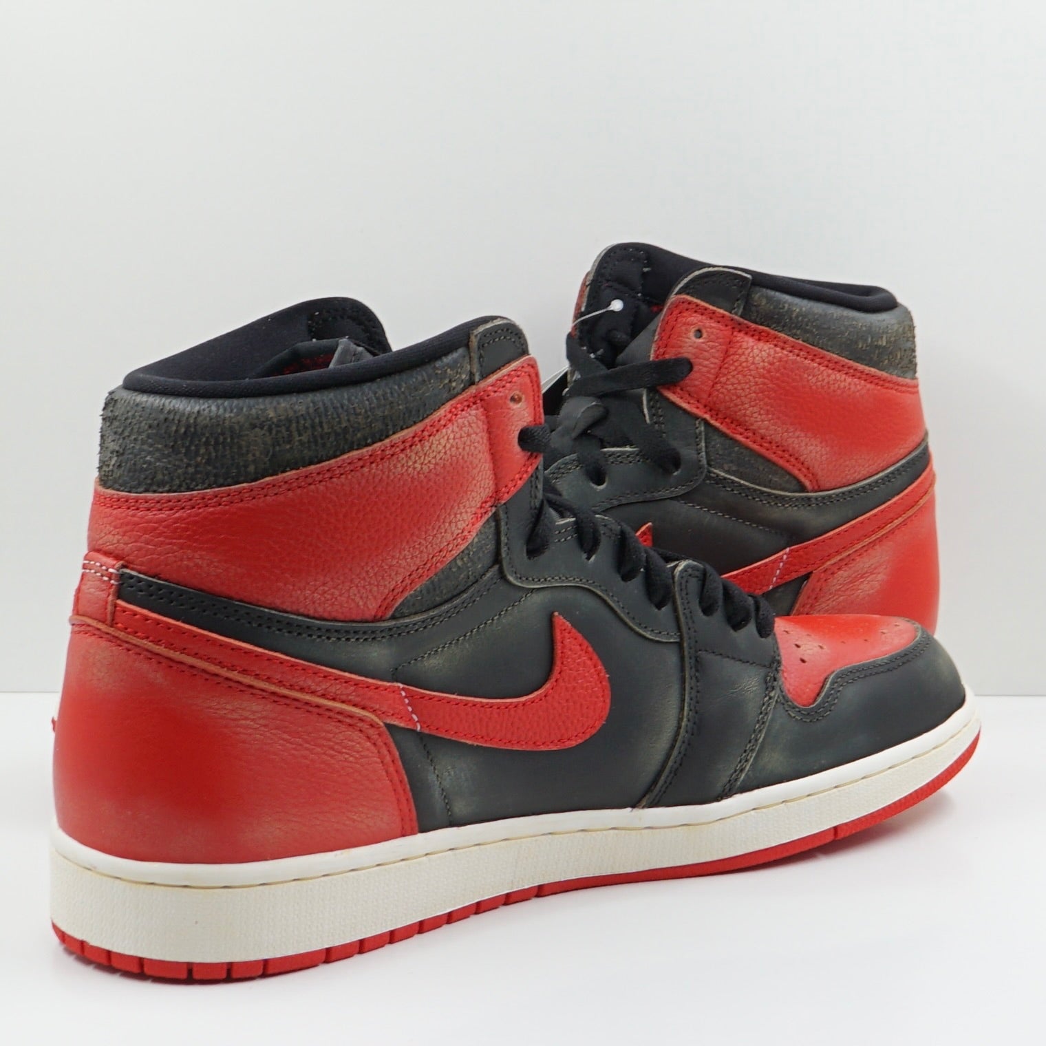 Jordan 1 Retro High OG Heritage (Custom Painted)