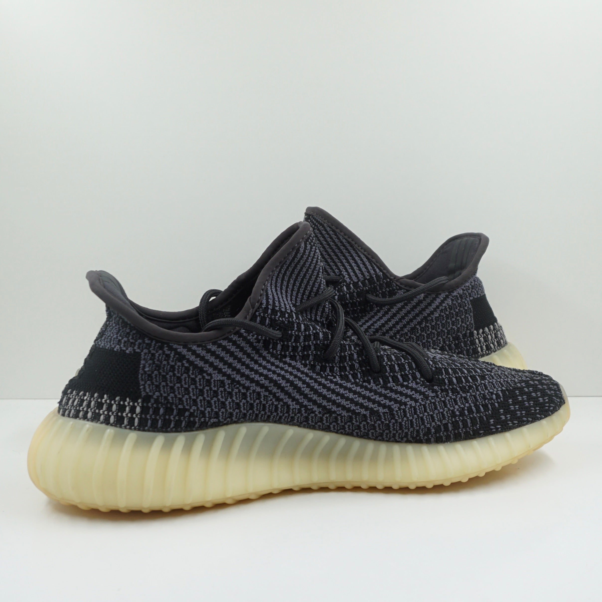 Adidas Yeezy Boost 350 V2 Carbon
