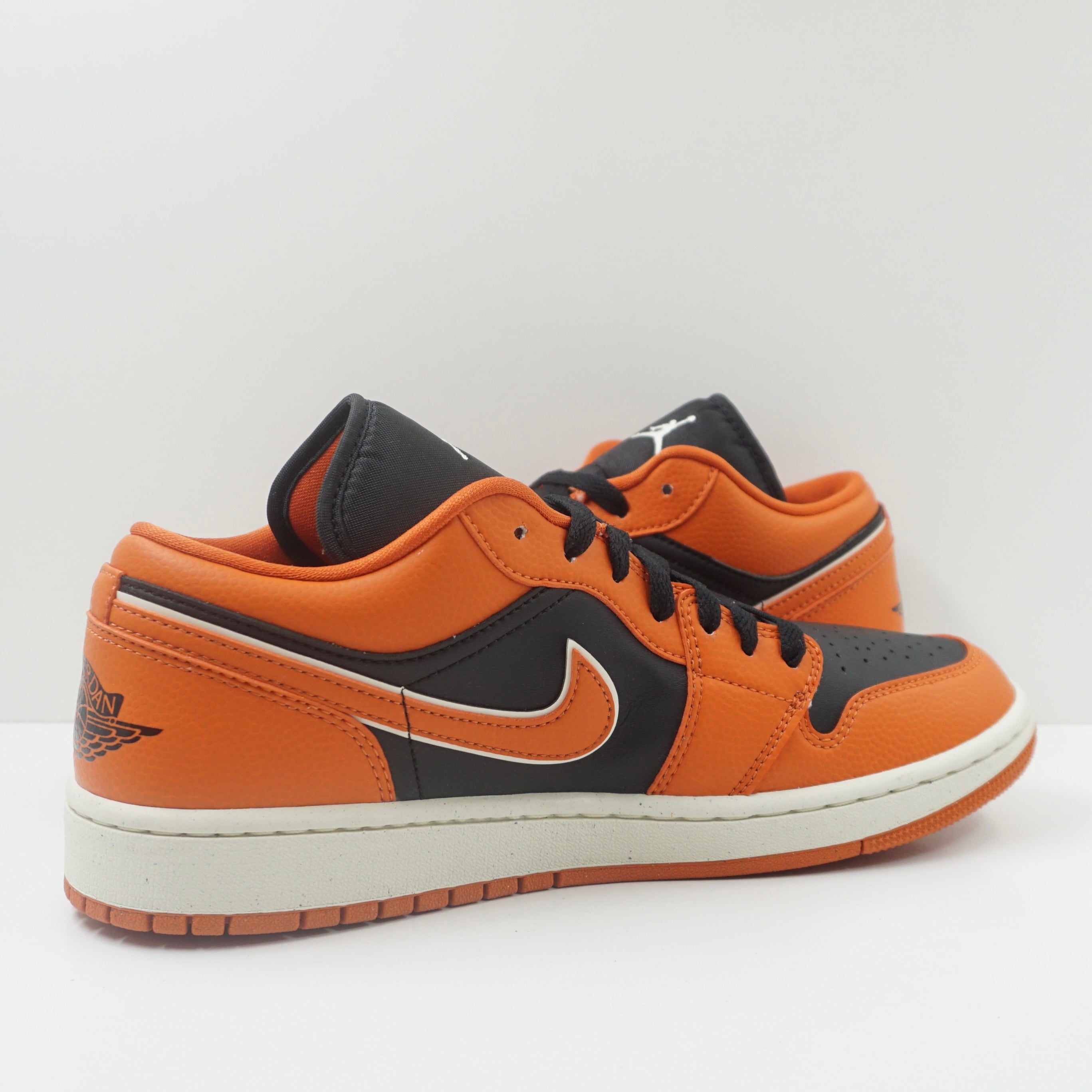 Jordan 1 Low SE Sport Spice (W)