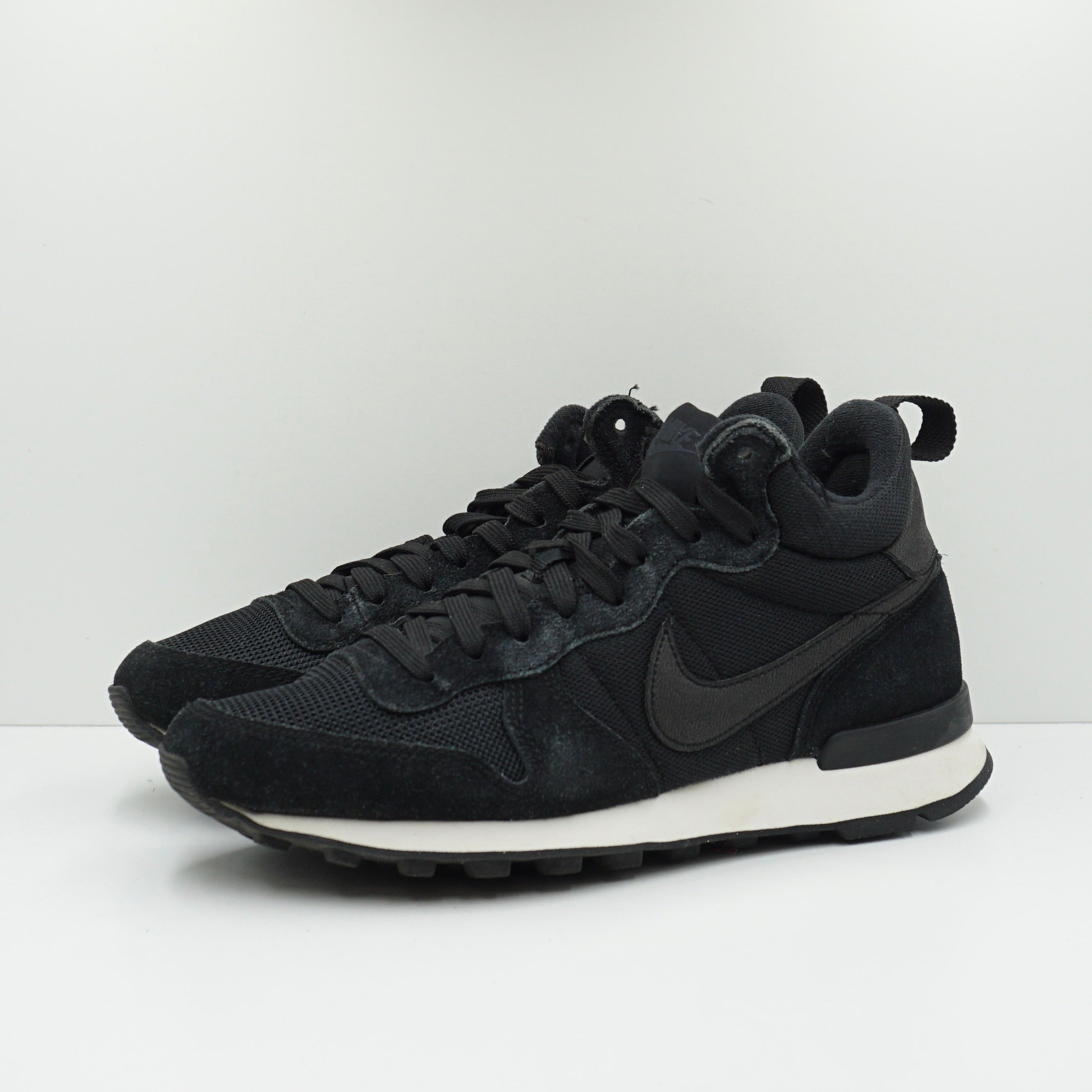 Nike Internationalist Mid Top Black Suede (W)