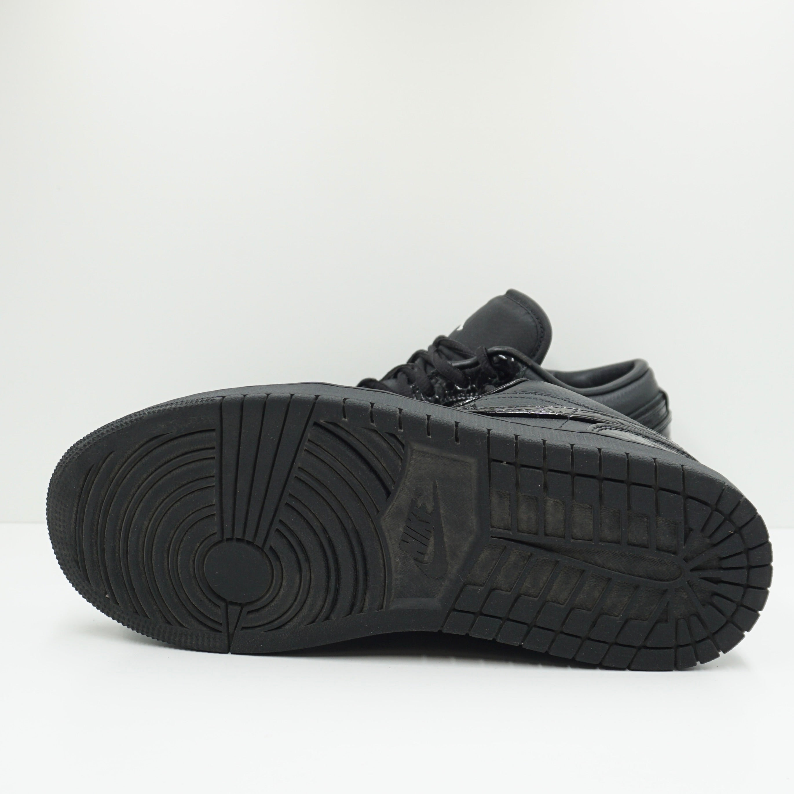 Jordan 1 Low SE Patent Elephant Black (W)