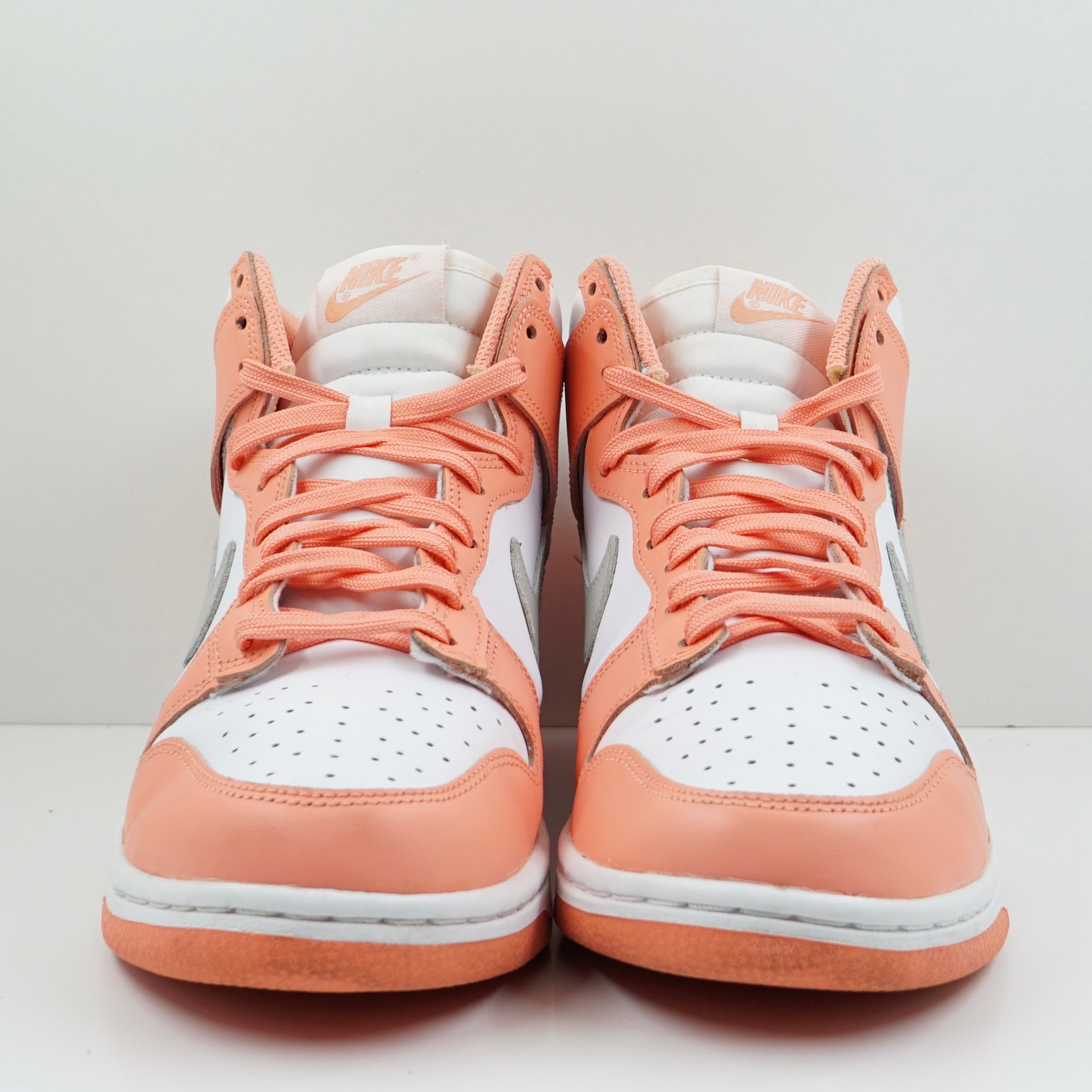 Nike Dunk High Salmon (W)