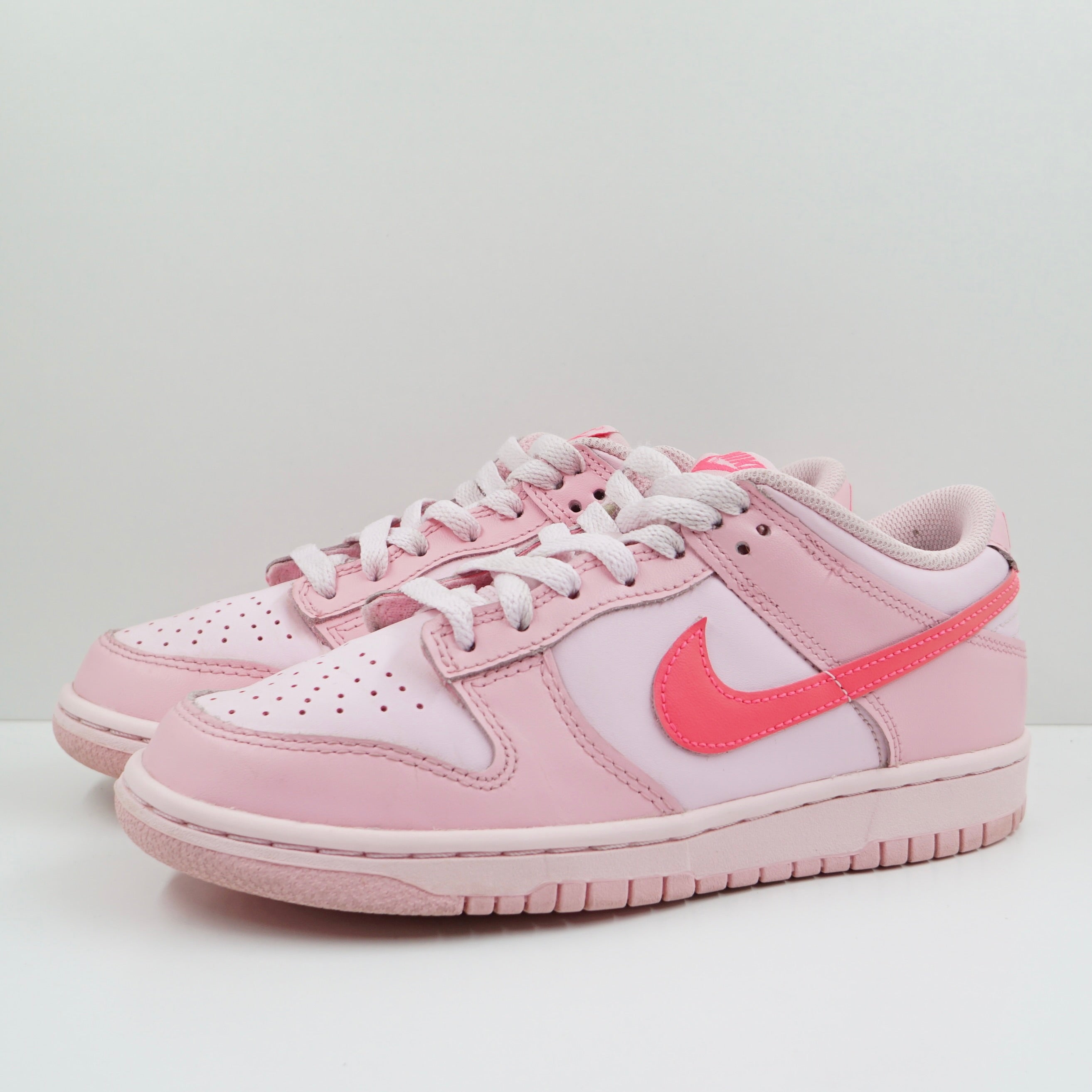 Nike Dunk Low Triple Pink (GS)