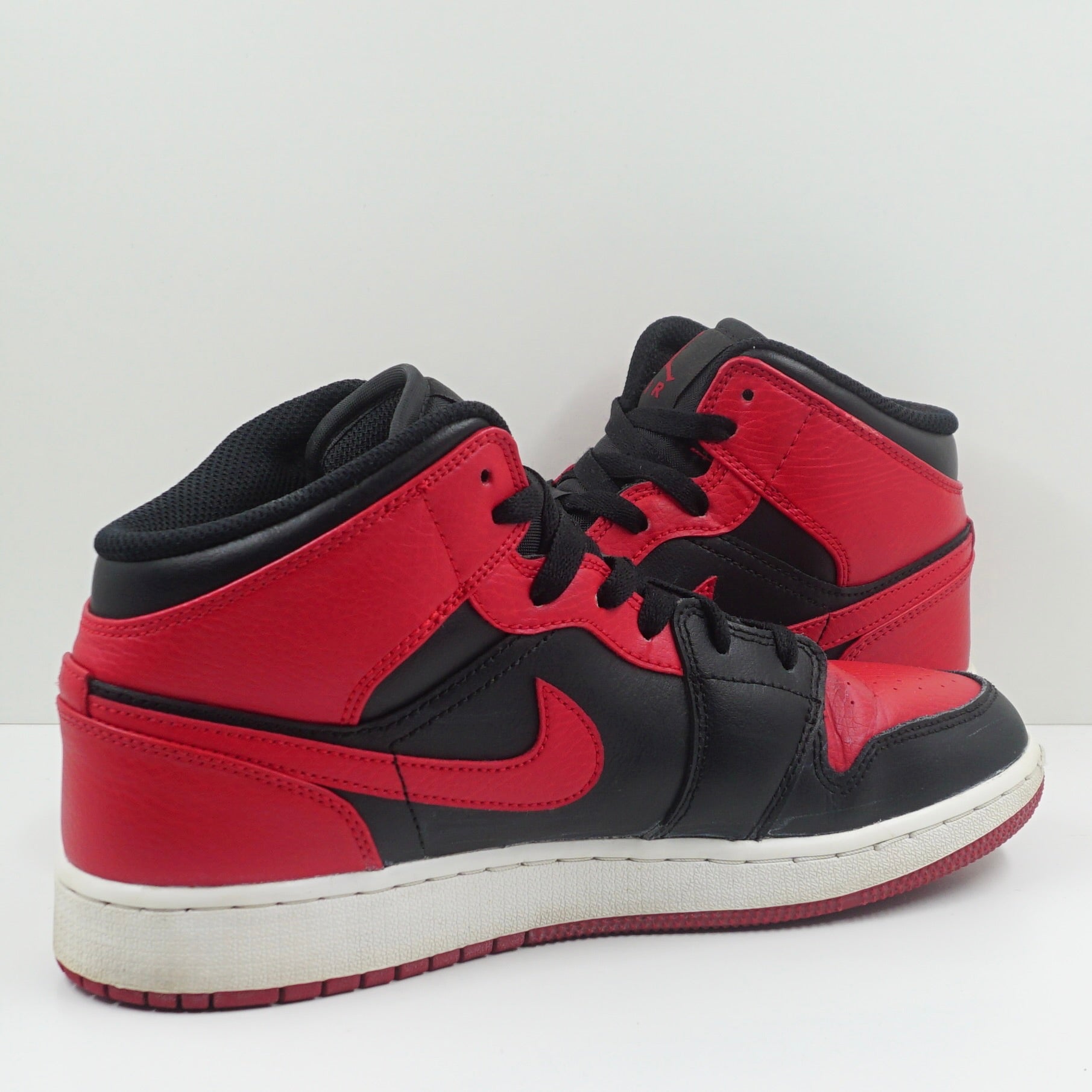 Jordan 1 Mid Bred Banned (GS)