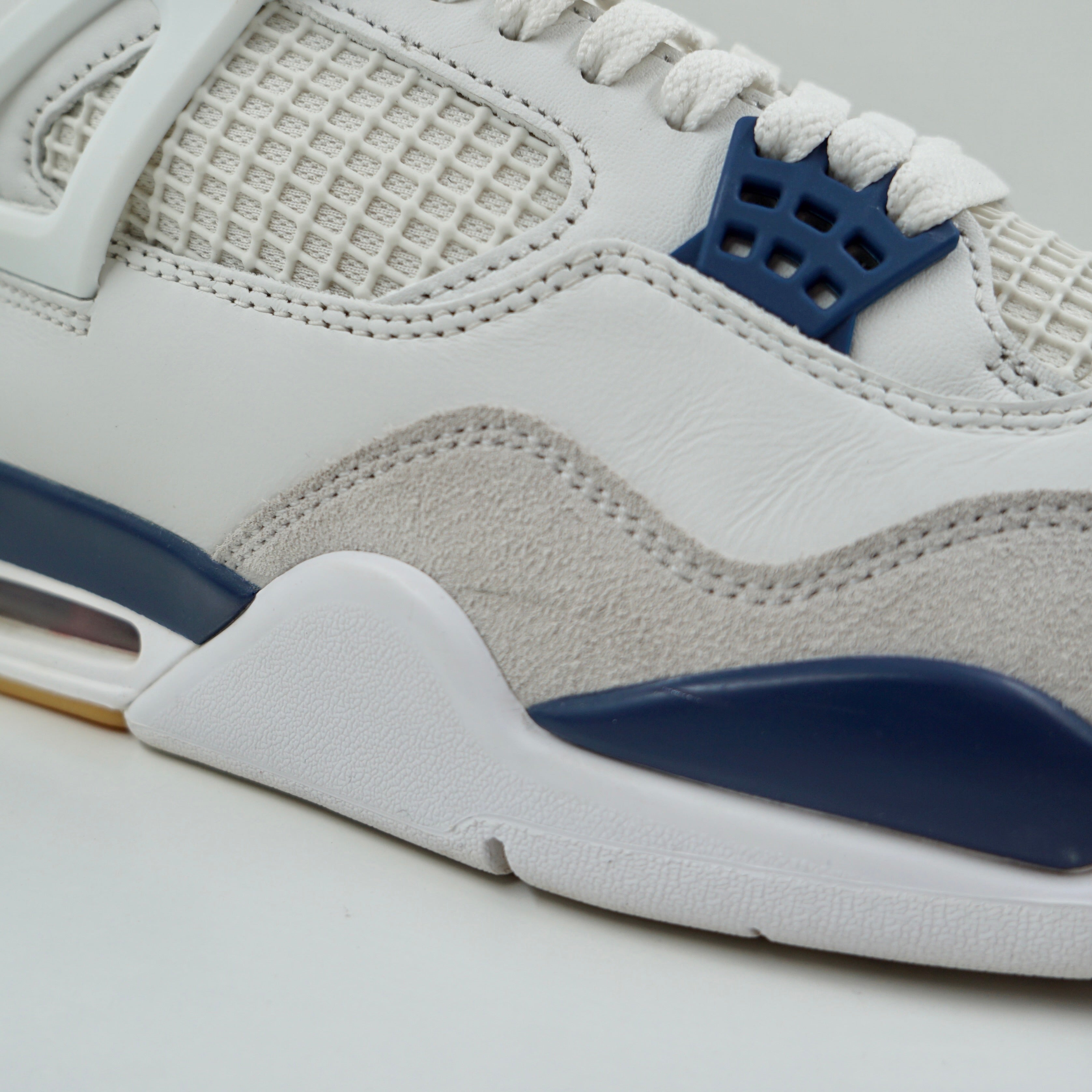 Jordan 4 Retro SB Navy