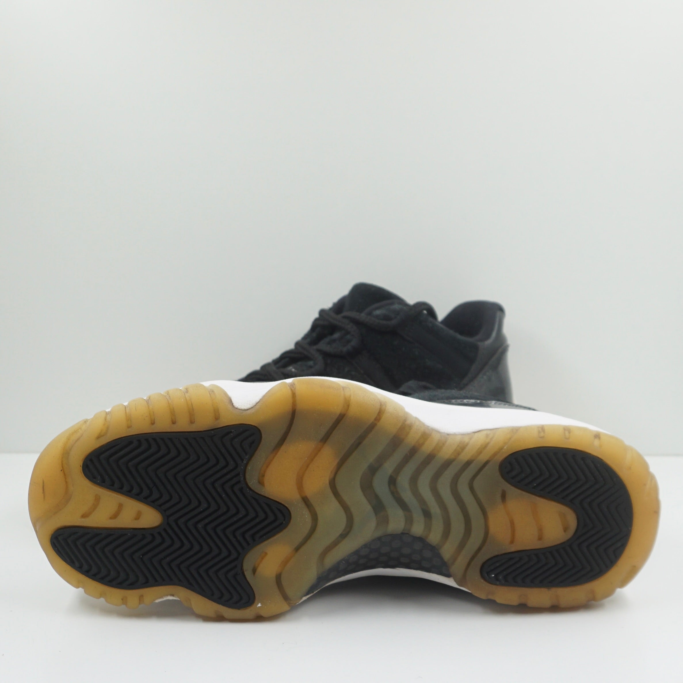 Jordan 11 Retro Low Barons