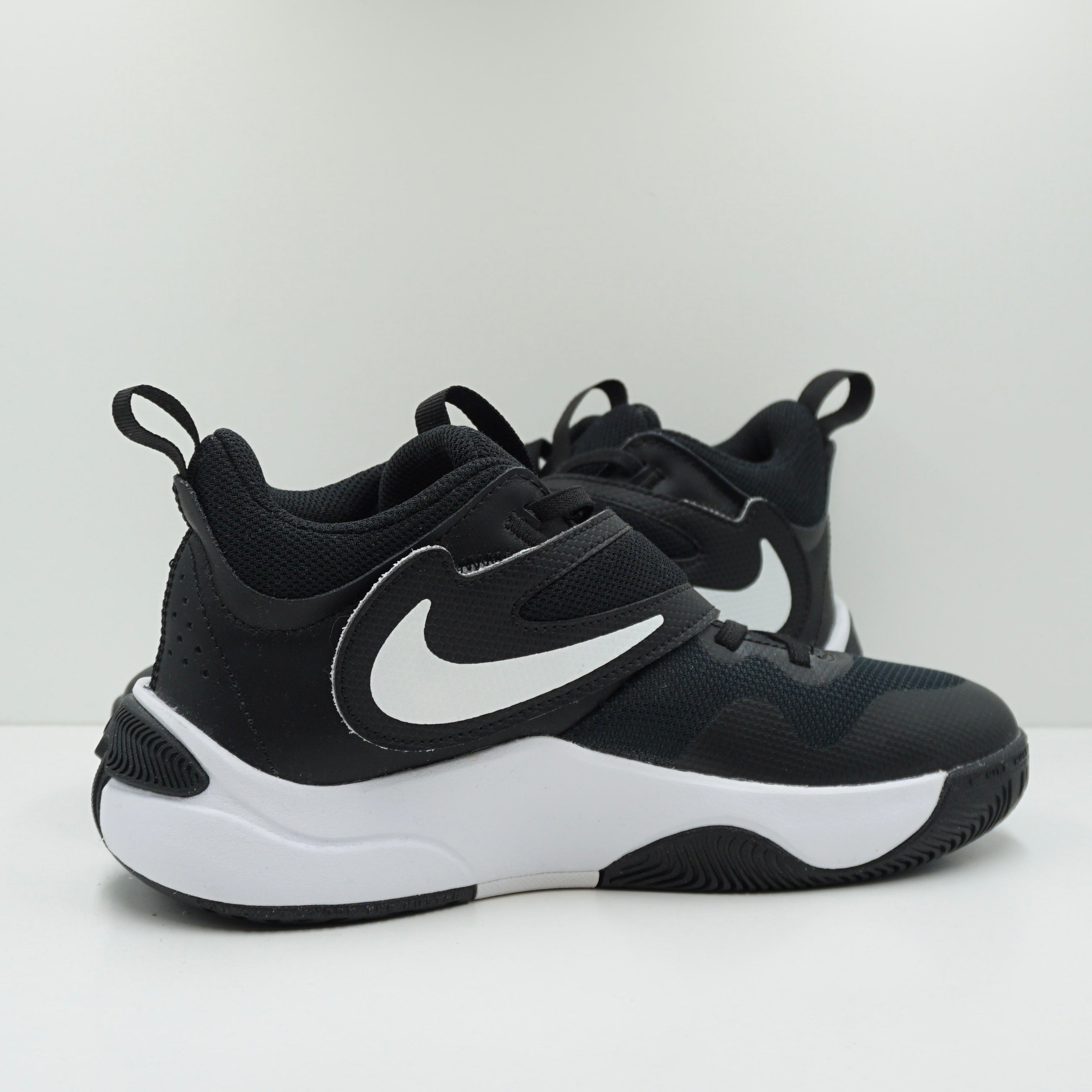 Nike Team Hustle D 11 Black White (GS)