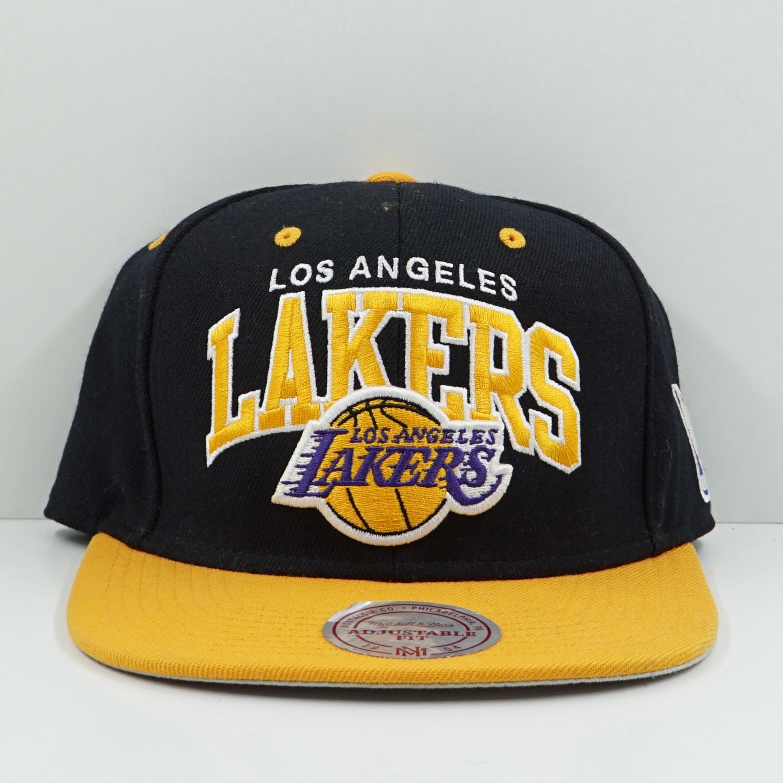 Mitchell & Ness Los Angeles Lakers Black Yellow Snapback Cap