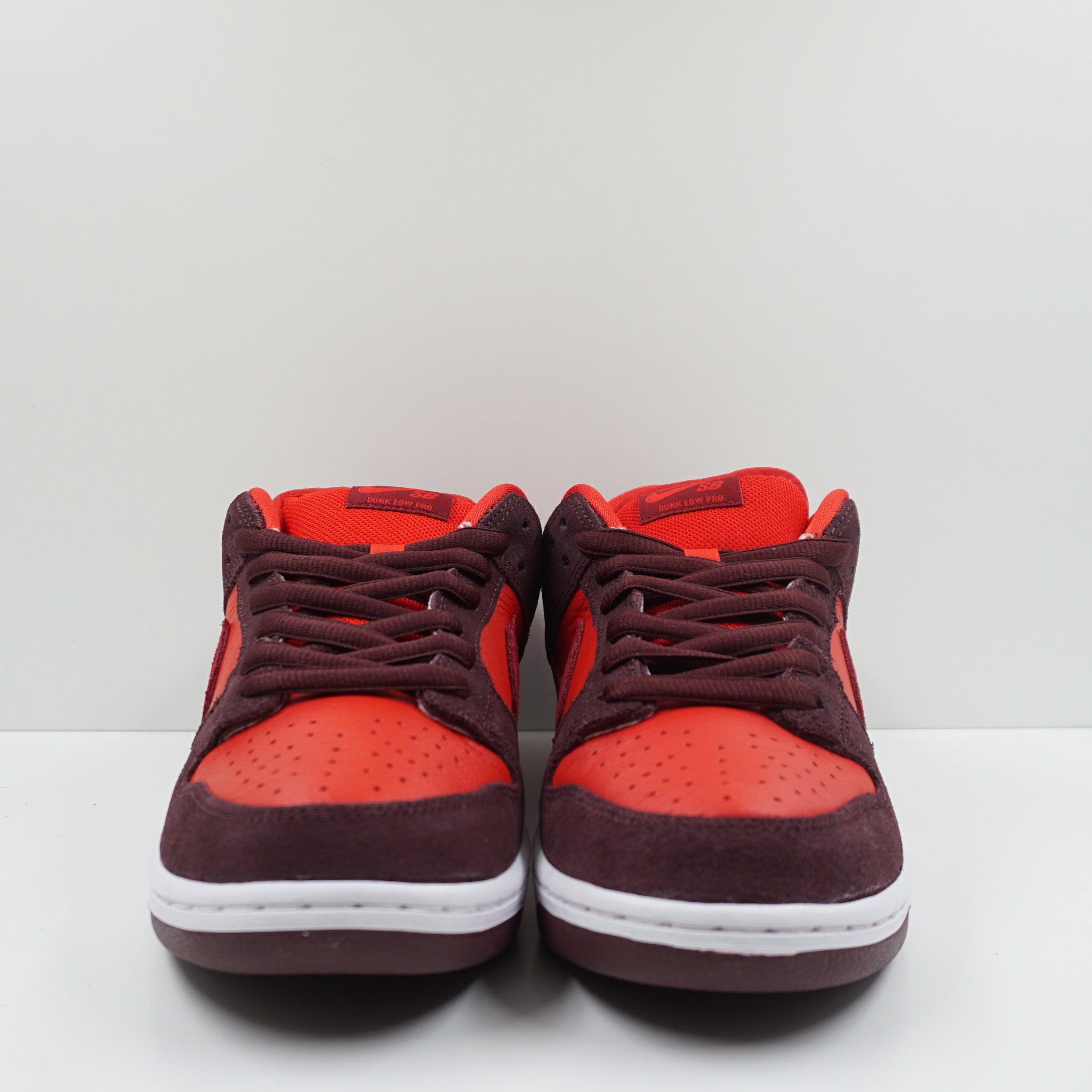 Nike SB Dunk Low Cherry
