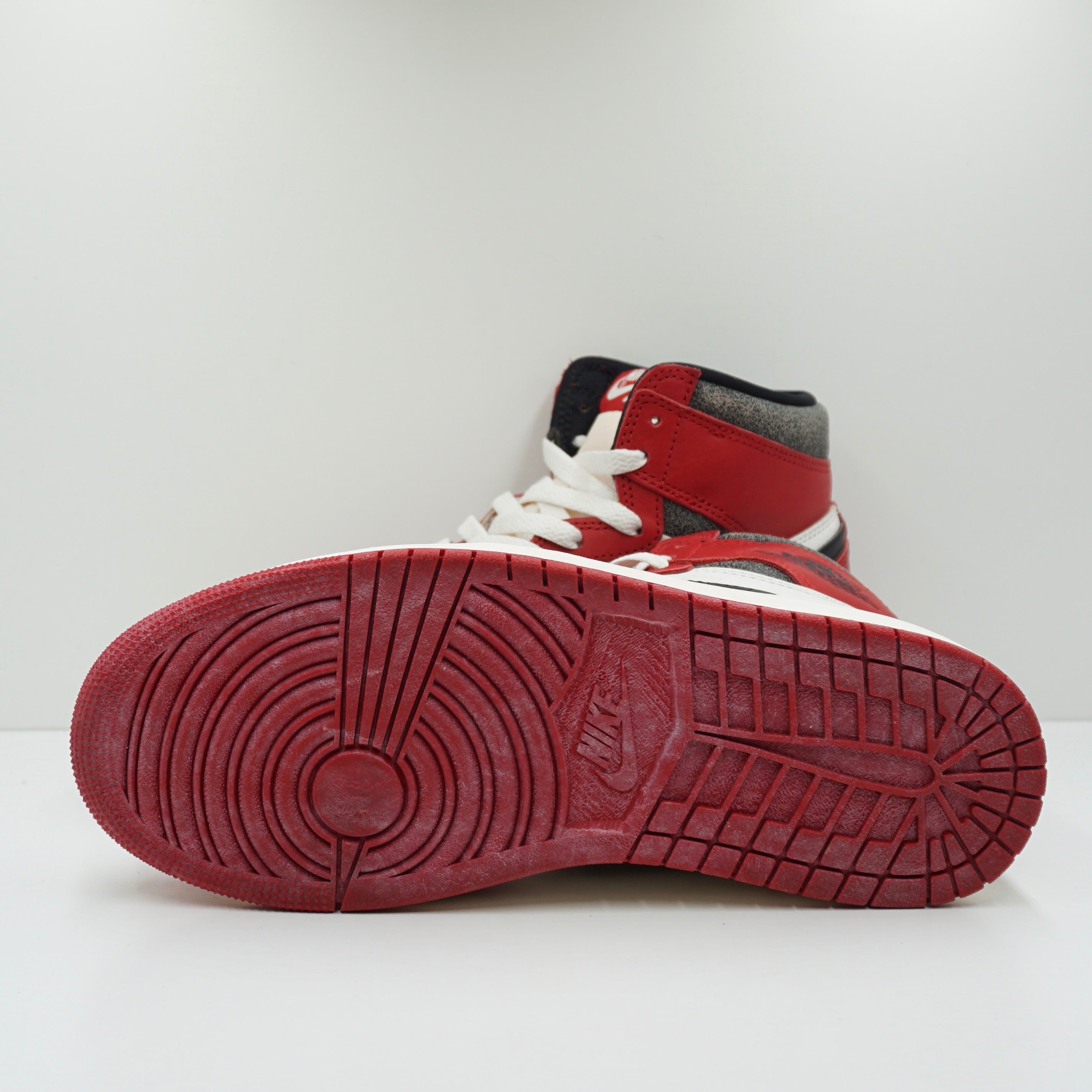 Jordan 1 Retro High OG Chicago Lost And Found