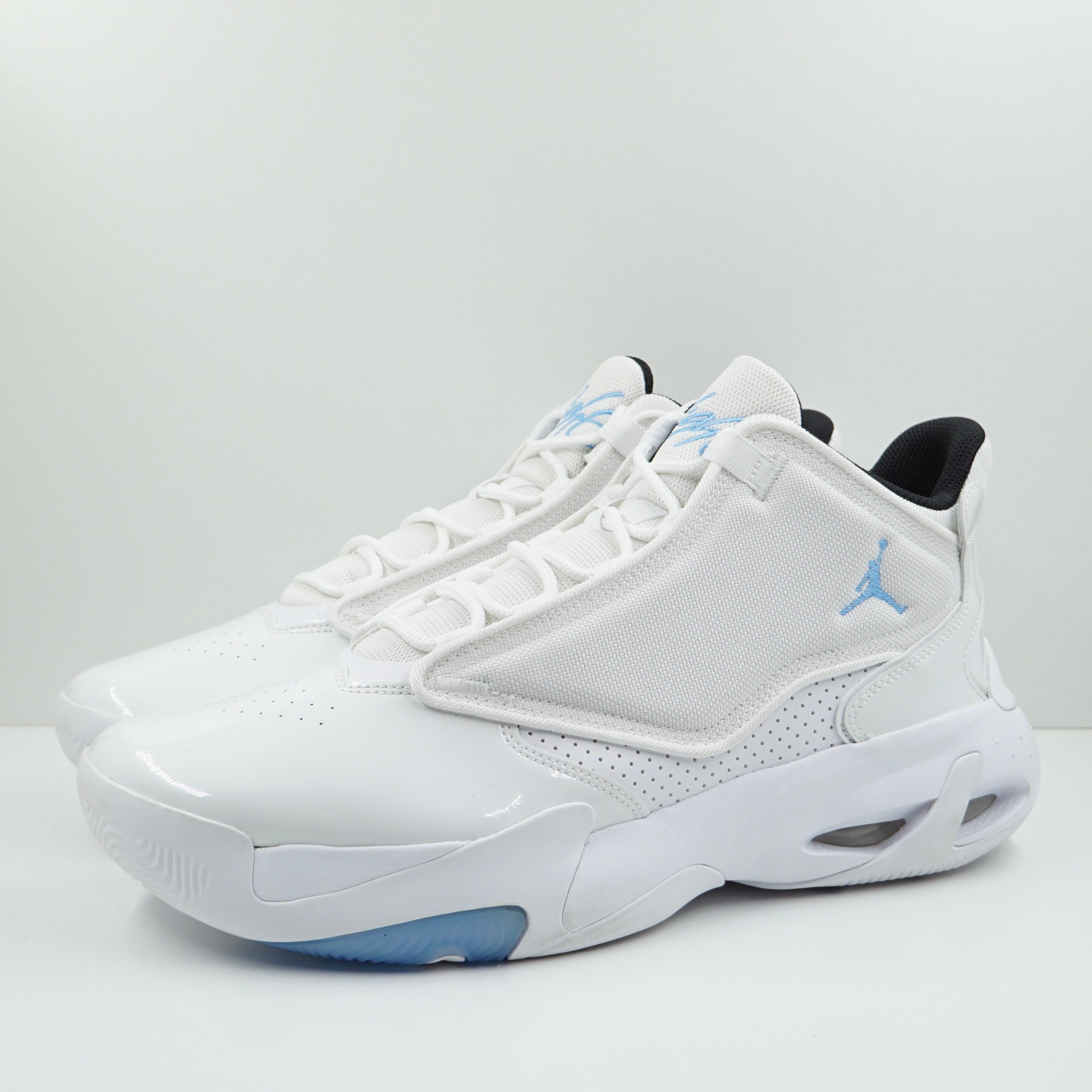 Jordan Max Aura 4 White University Blue