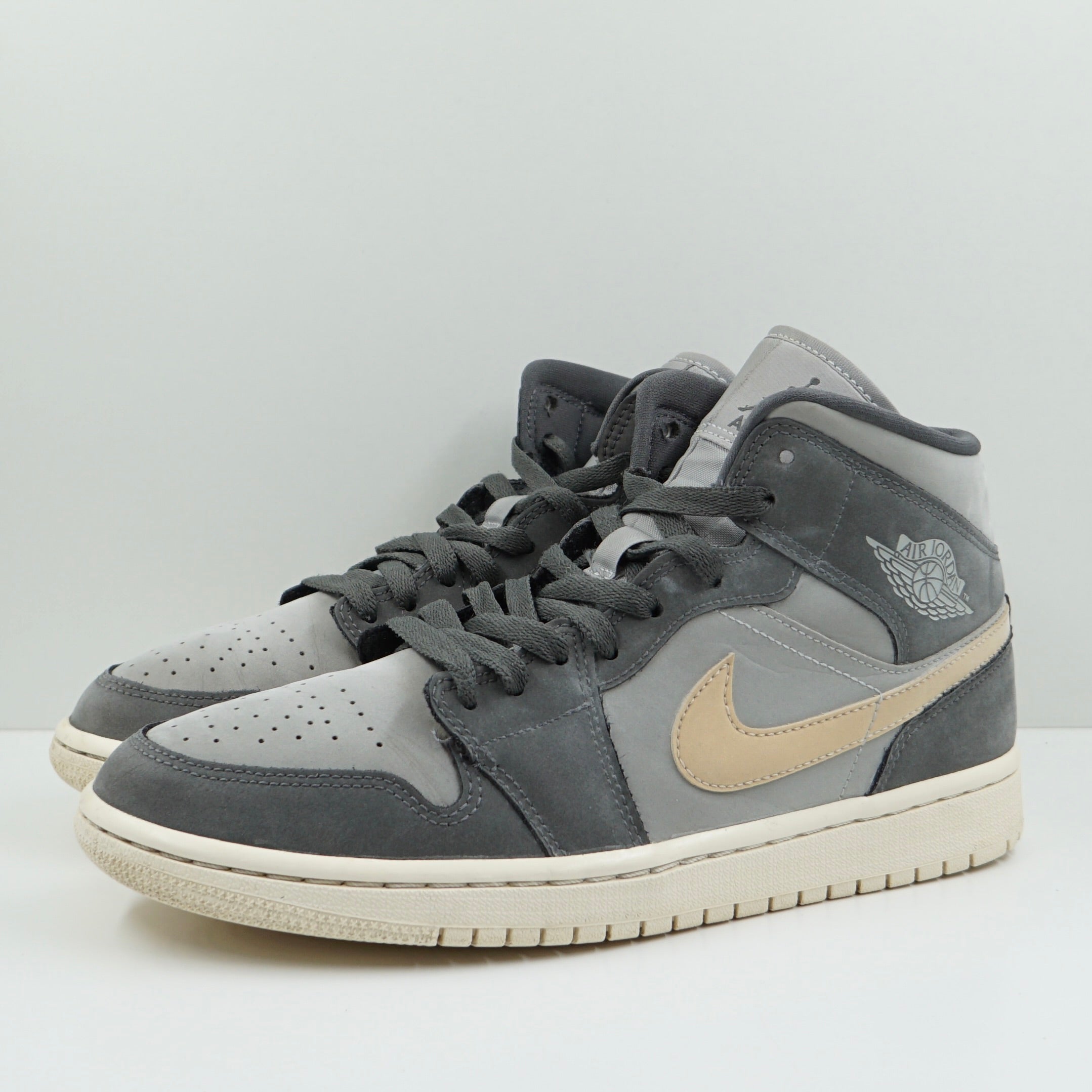 Jordan 1 Mid Grey Onyx (W)