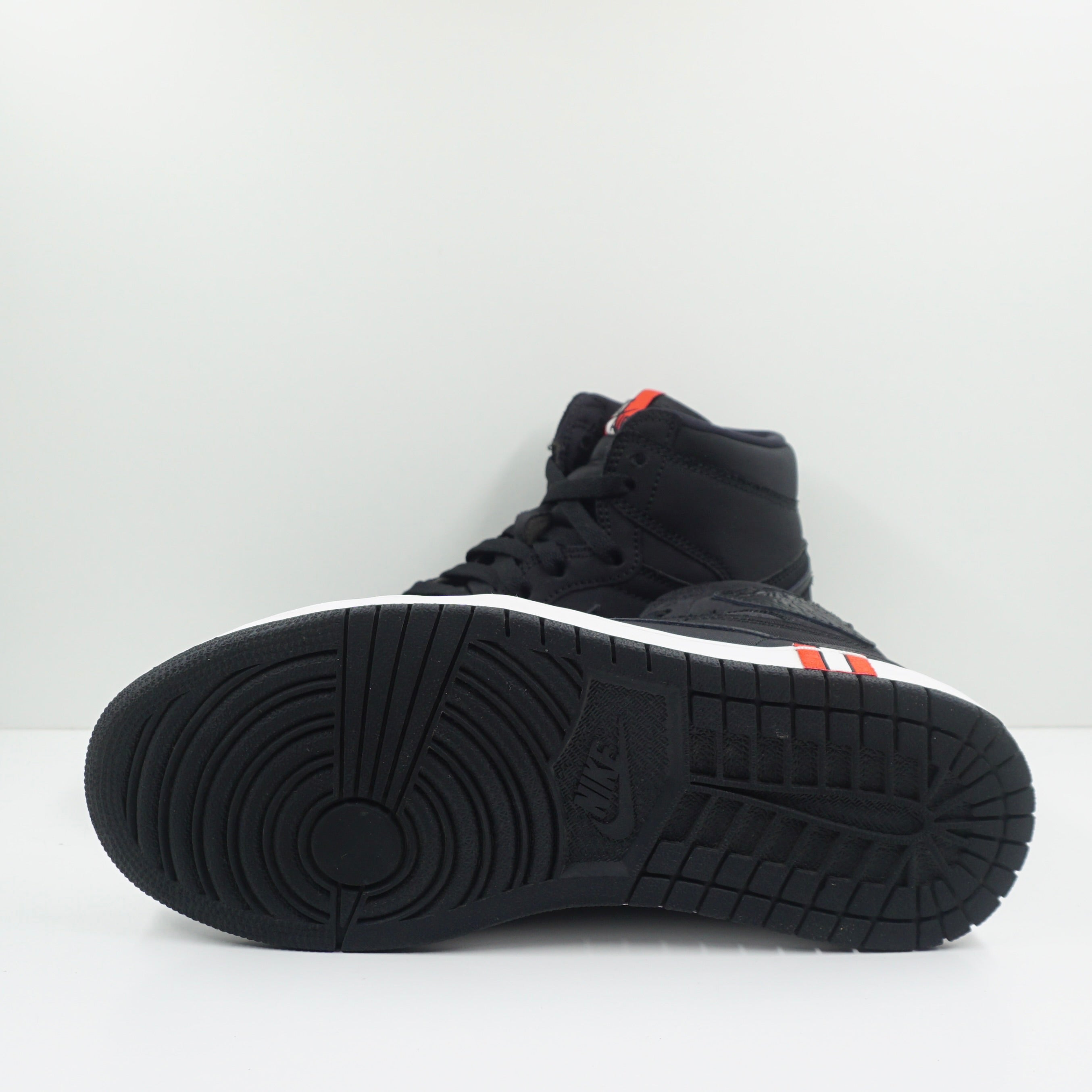 Jordan 1 Retro High Paris Saint Germain