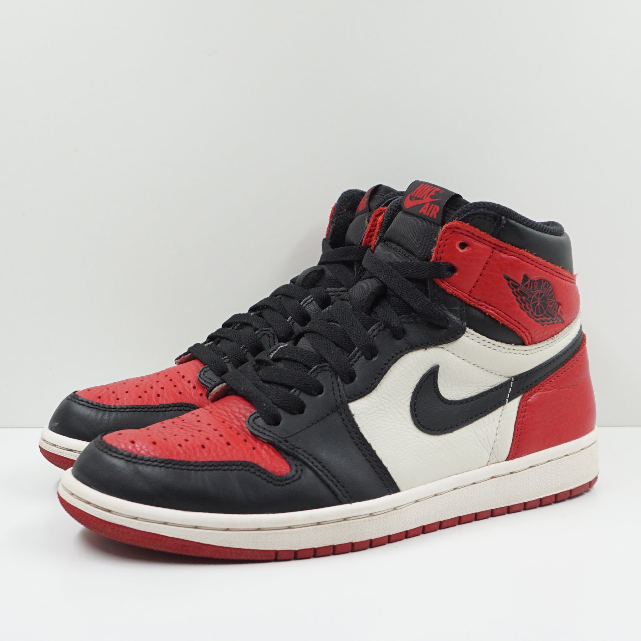 Jordan 1 Retro High Bred Toe