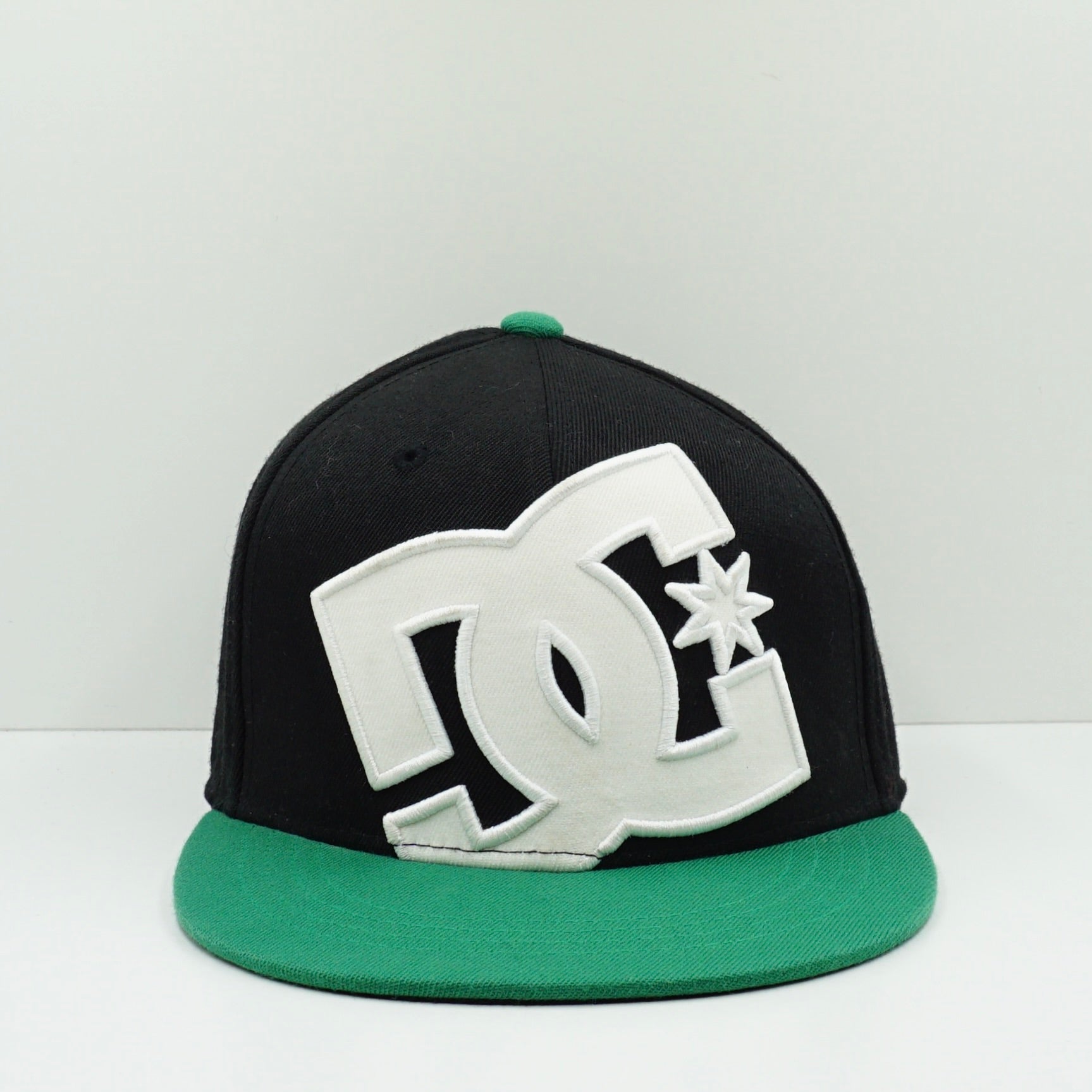 DC Shoes Black Green Fitted Cap