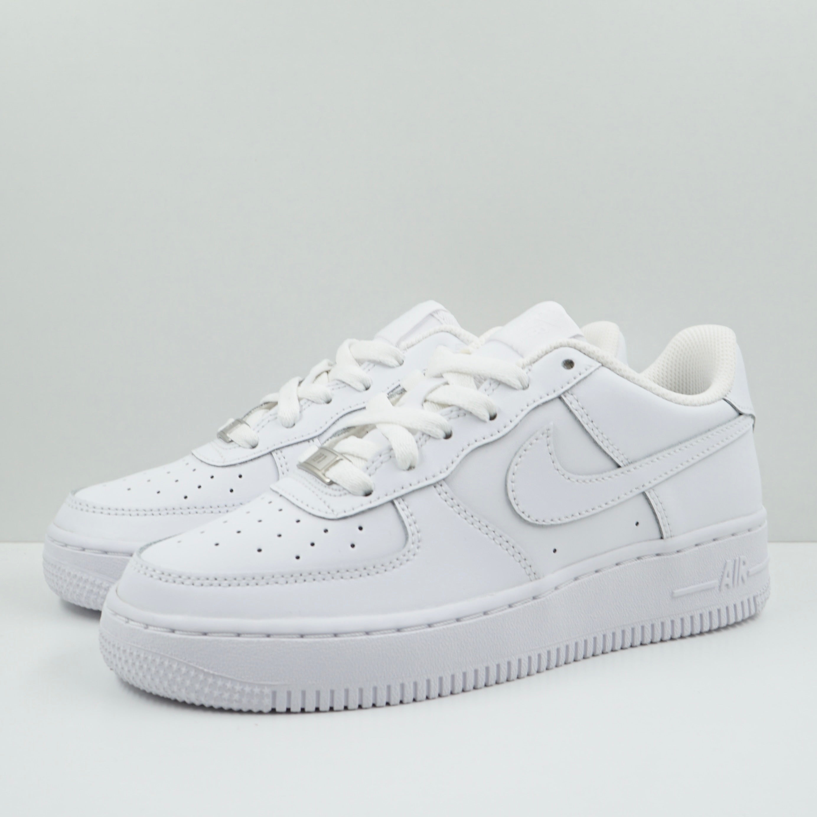 Nike Air Force 1 Low LE Triple White (GS)