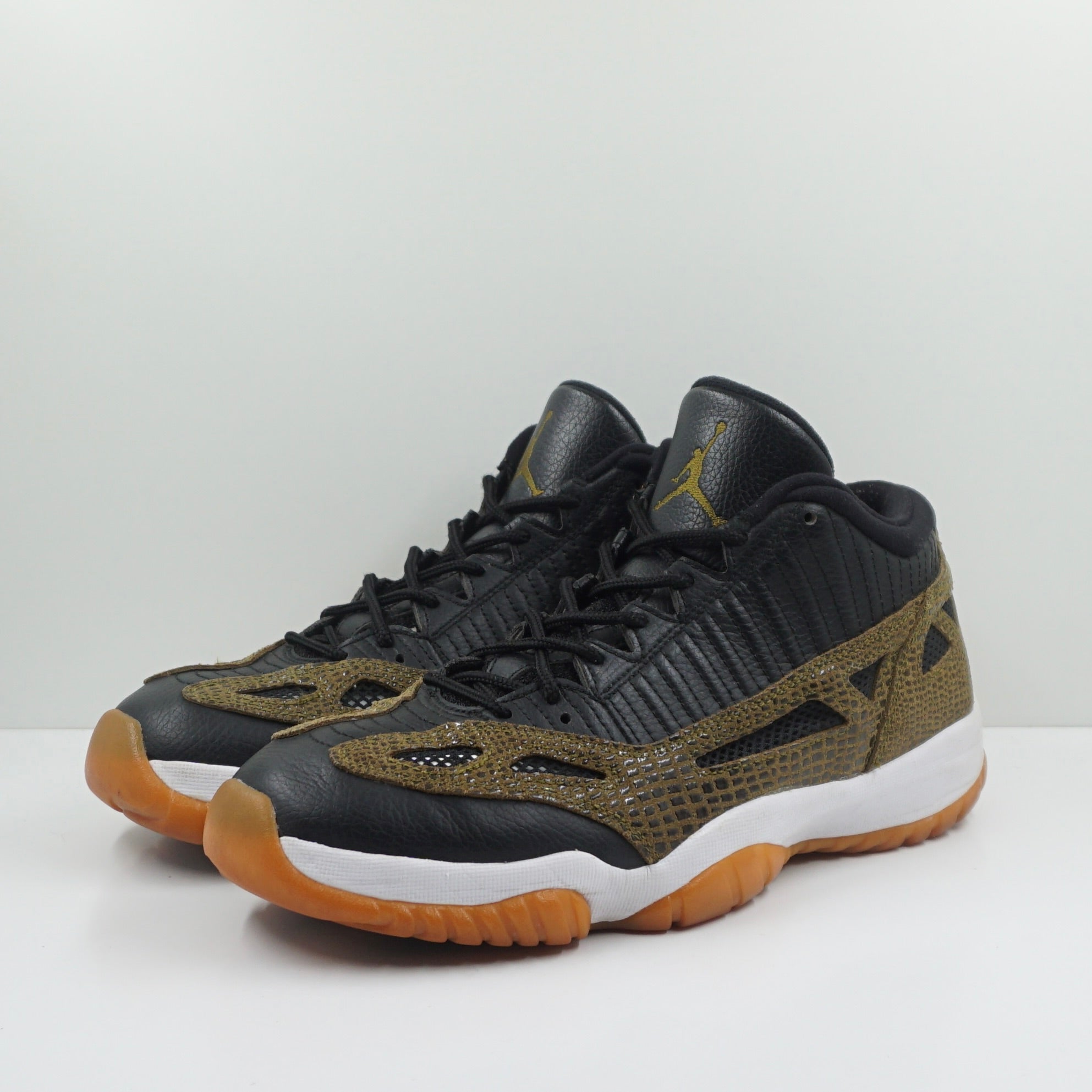 Jordan 11 Retro Low IE Militia Green (2015)
