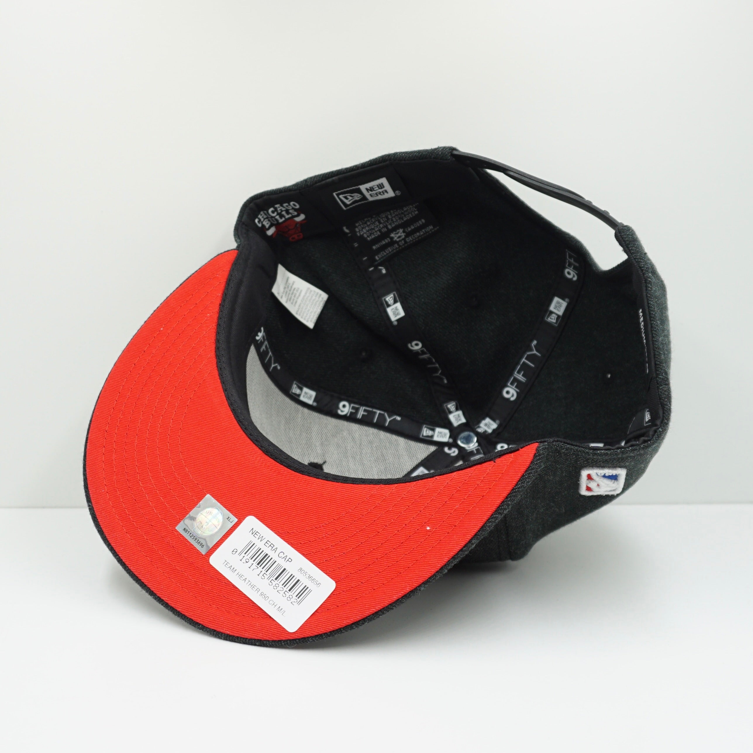 New Era Chicago Bulls Dark Grey Red Snapback Cap