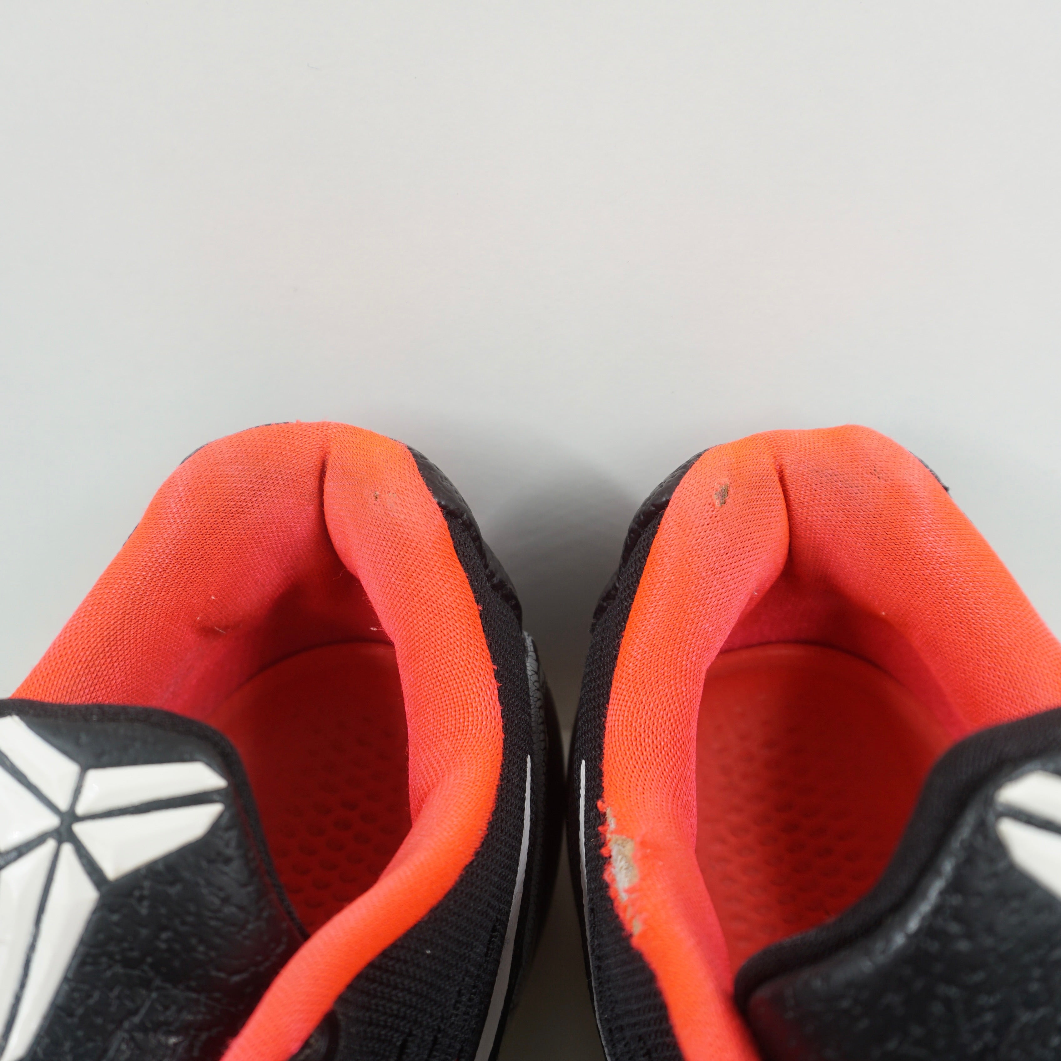 Nike Kobe 9 EM Low Laser Crimson