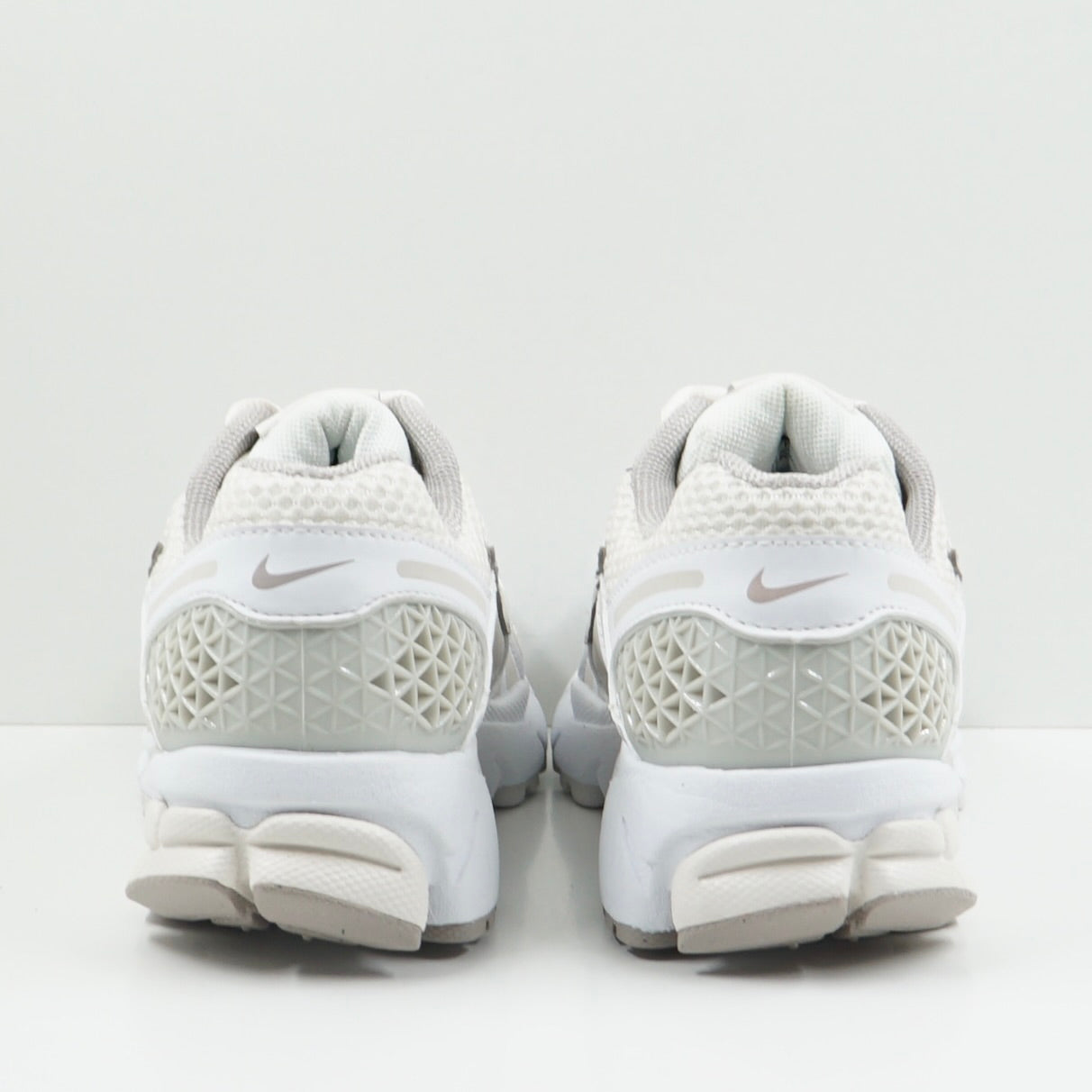 Nike Zoom Vomero 5 Light Bone (W)