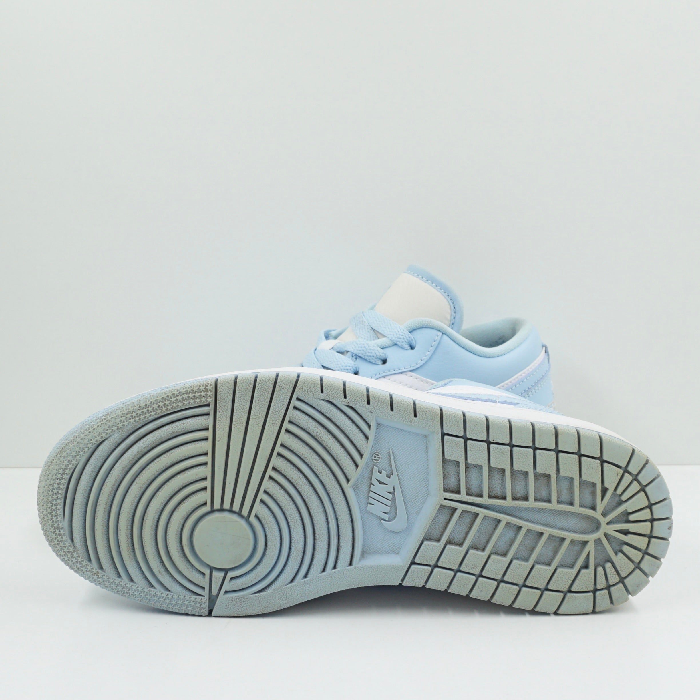 Jordan 1 Low White Ice Blue (W)