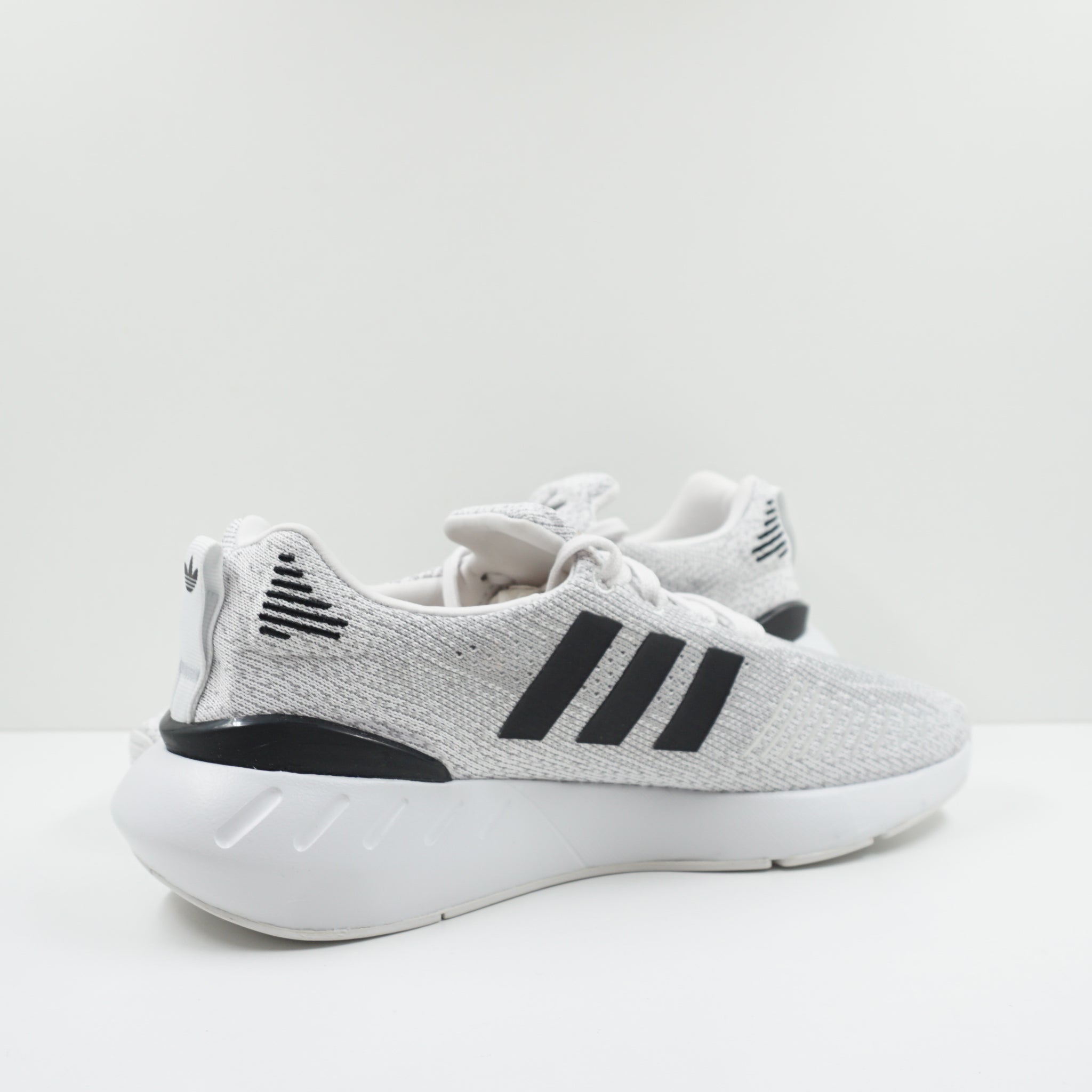 Adidas Swift Run 22 Crystal White (W)