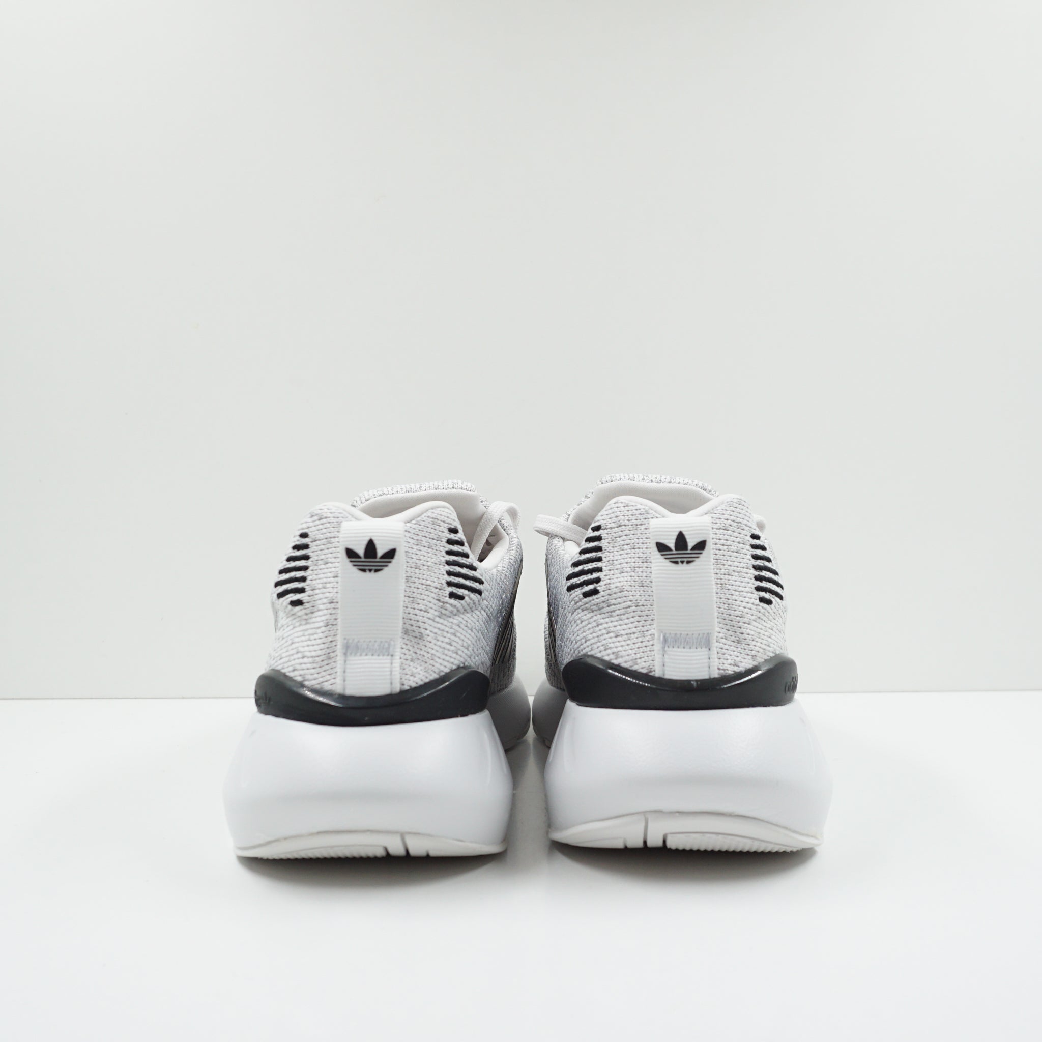 Adidas Swift Run 22 Crystal White (W)