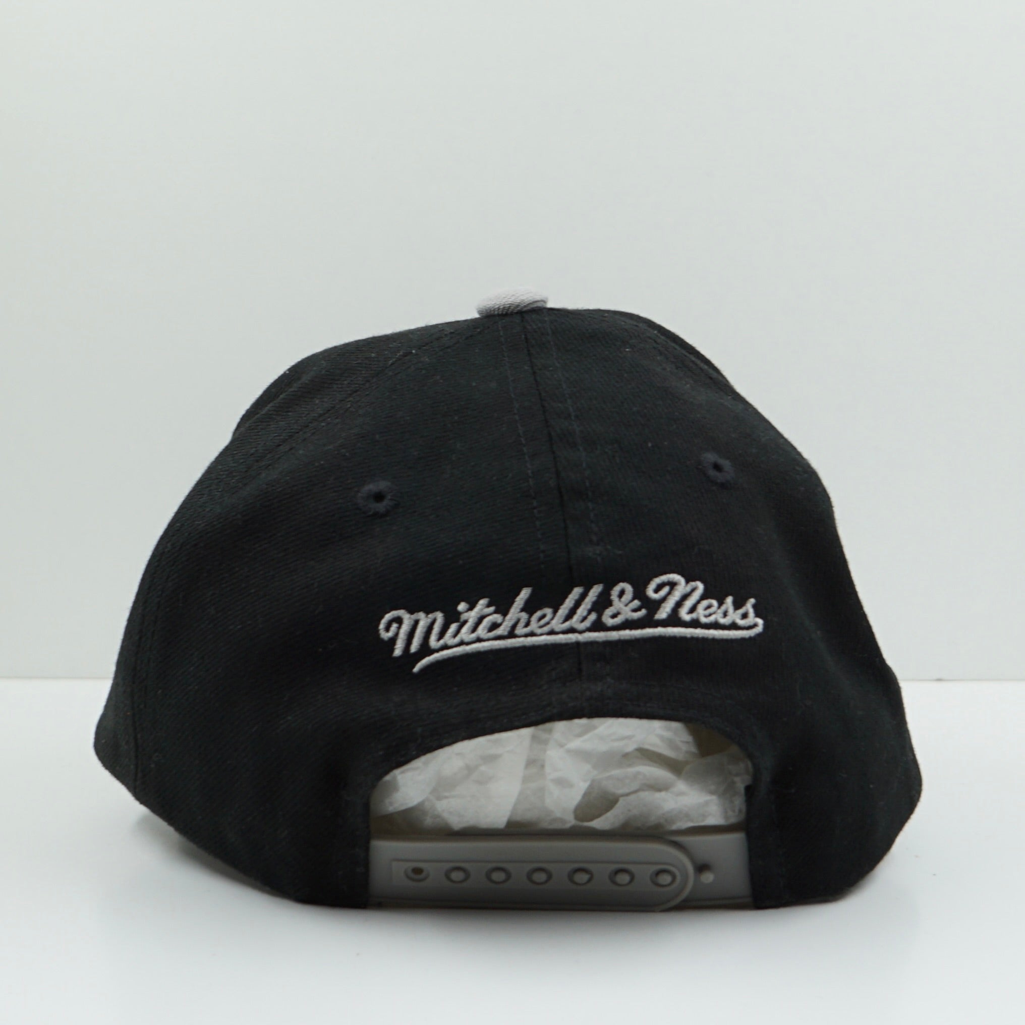 Mitchell & Ness Chicago Bulls Black Grey Snapback Cap