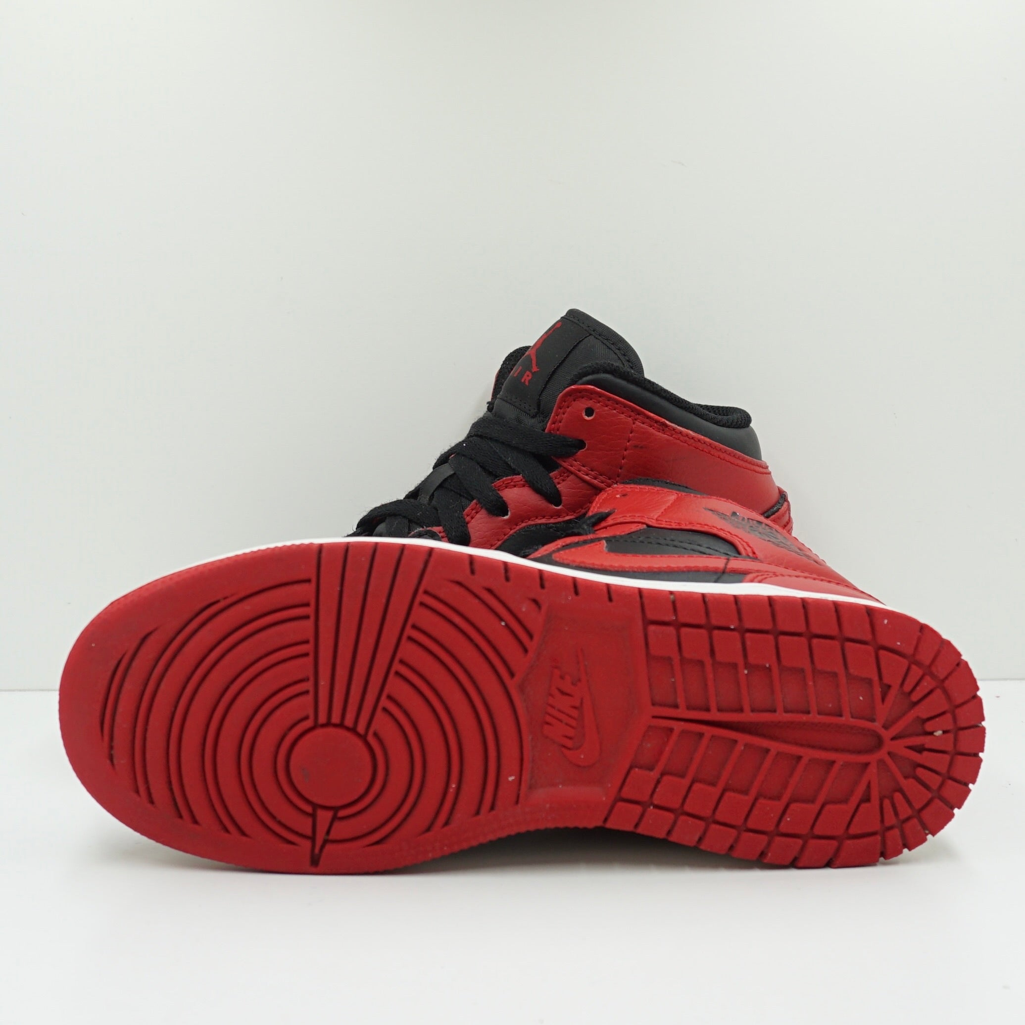 Jordan 1 Mid Bred Banned (GS)