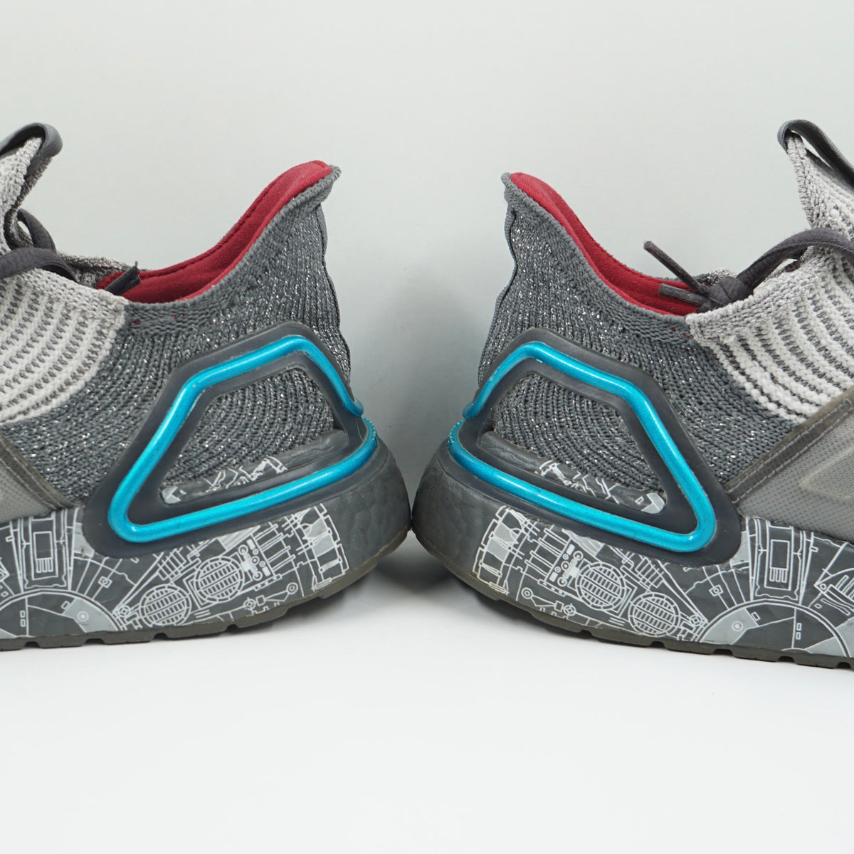 Adidas Ultra Boost 19 Star Wars Millennium Falcon