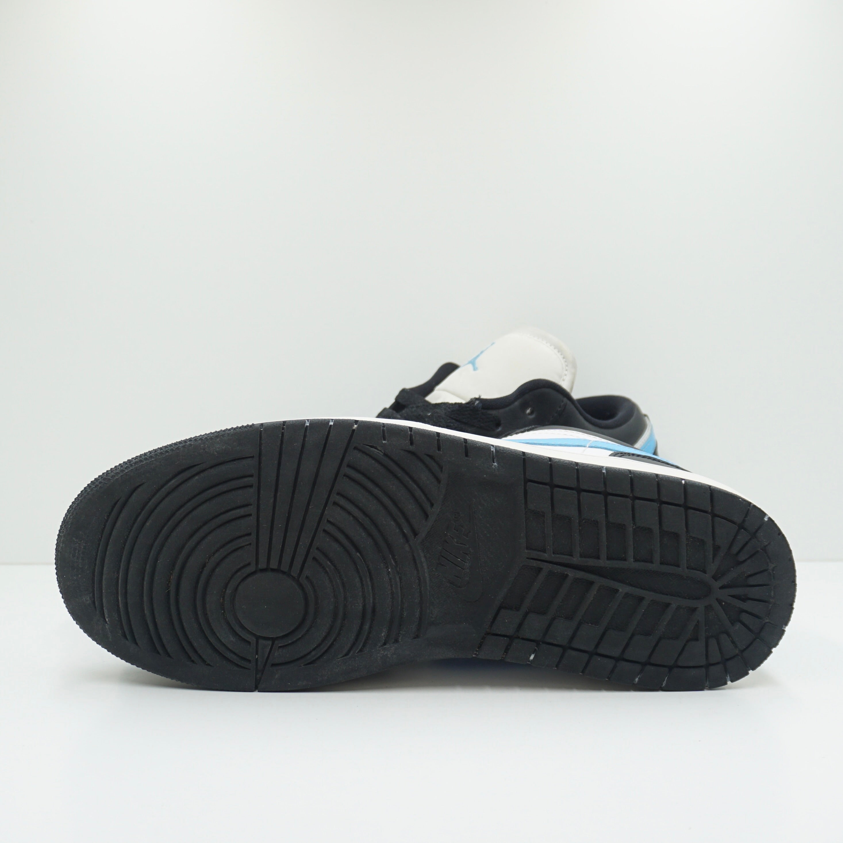 Jordan 1 Low Black University Blue White (W)