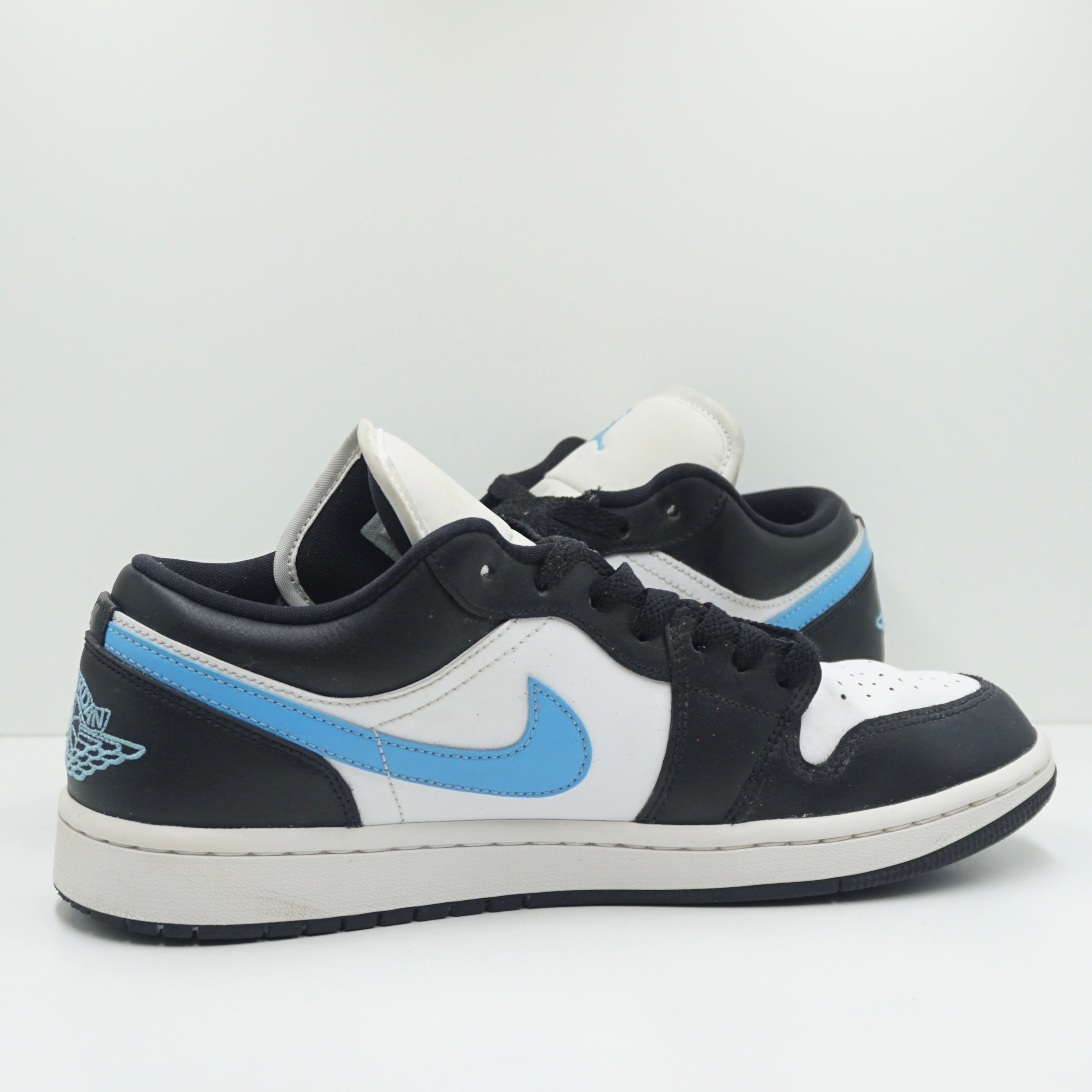 Jordan 1 Low Black University Blue White (W)