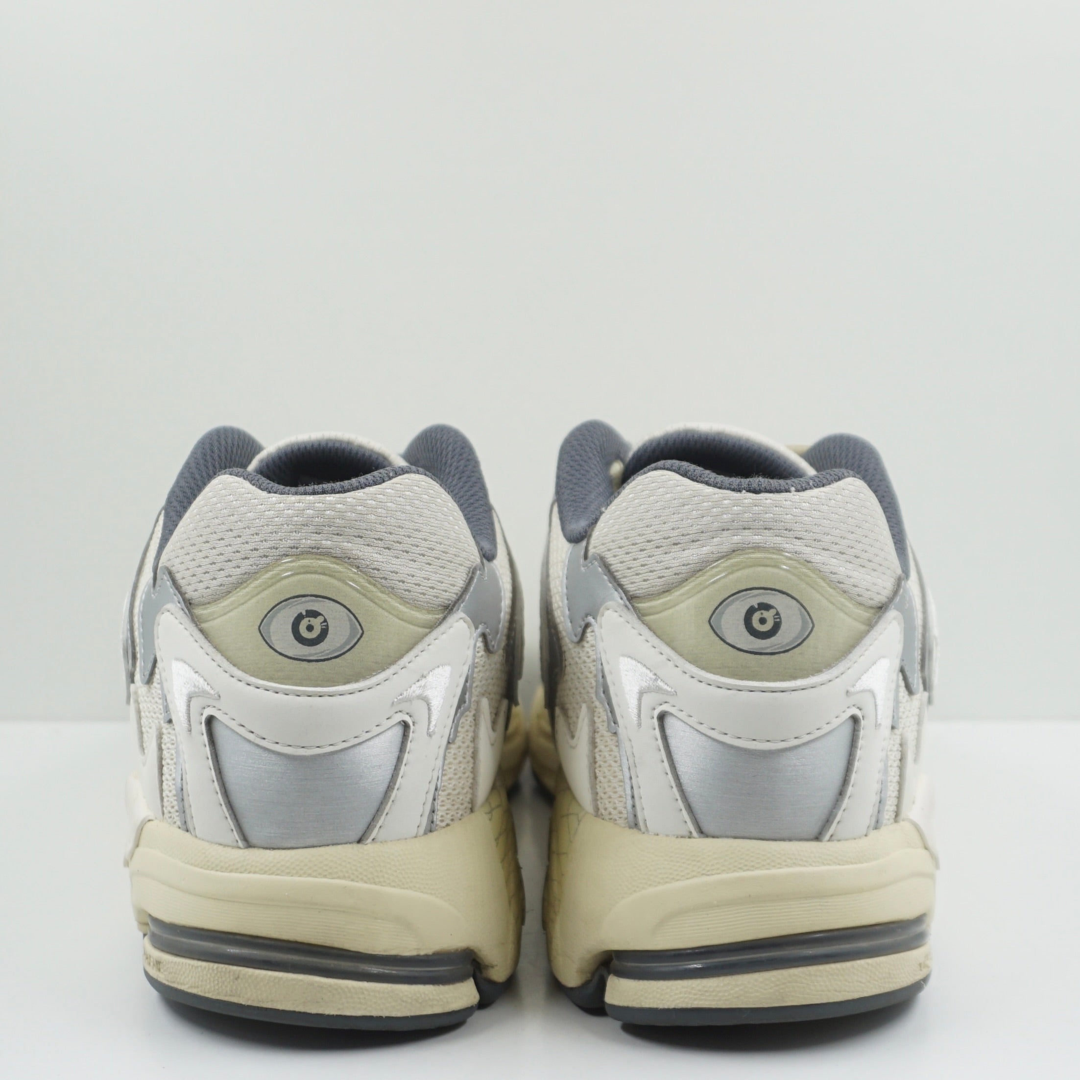 Adidas Response CL Bad Bunny