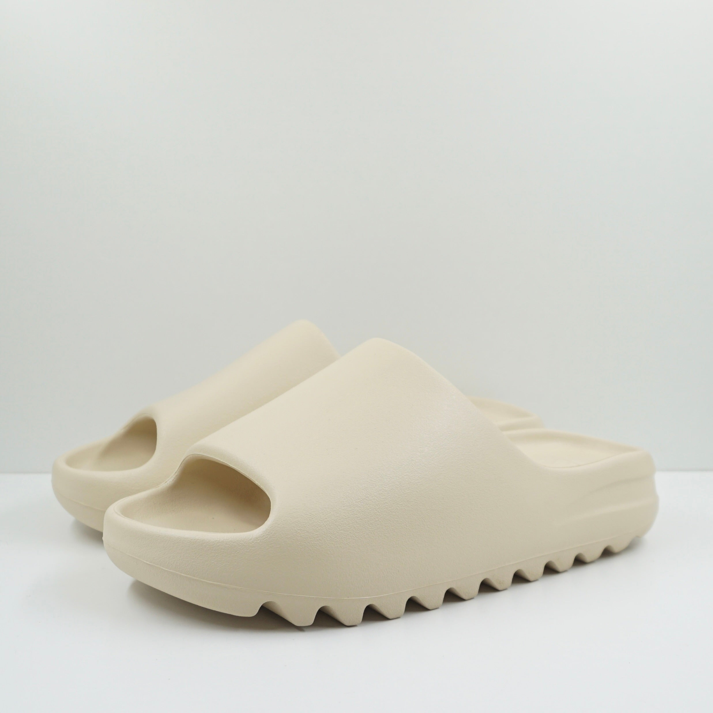 Adidas Yeezy Slide Bone (2022/2023 Restock)