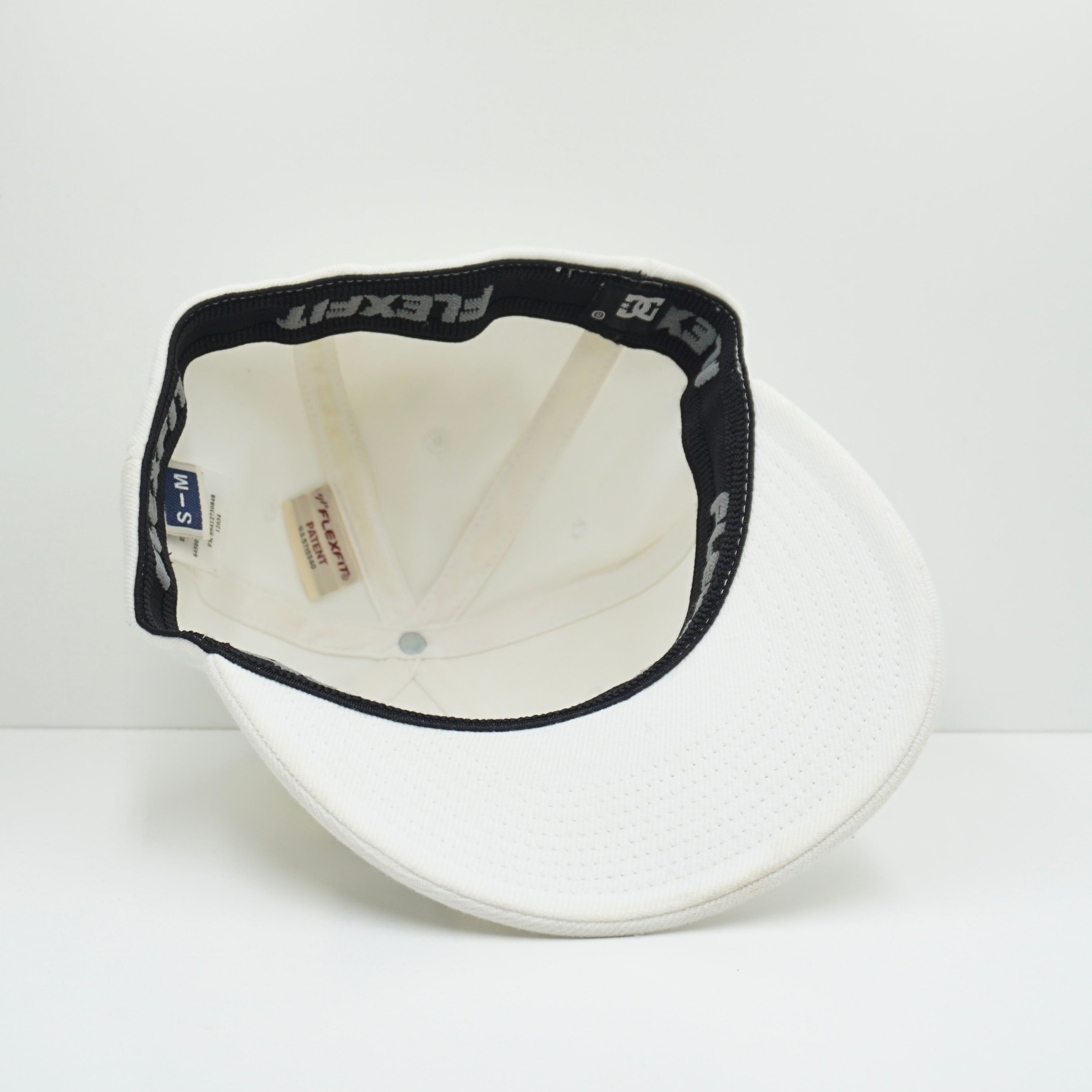 DC Shoes White Fitted Flexifit Cap