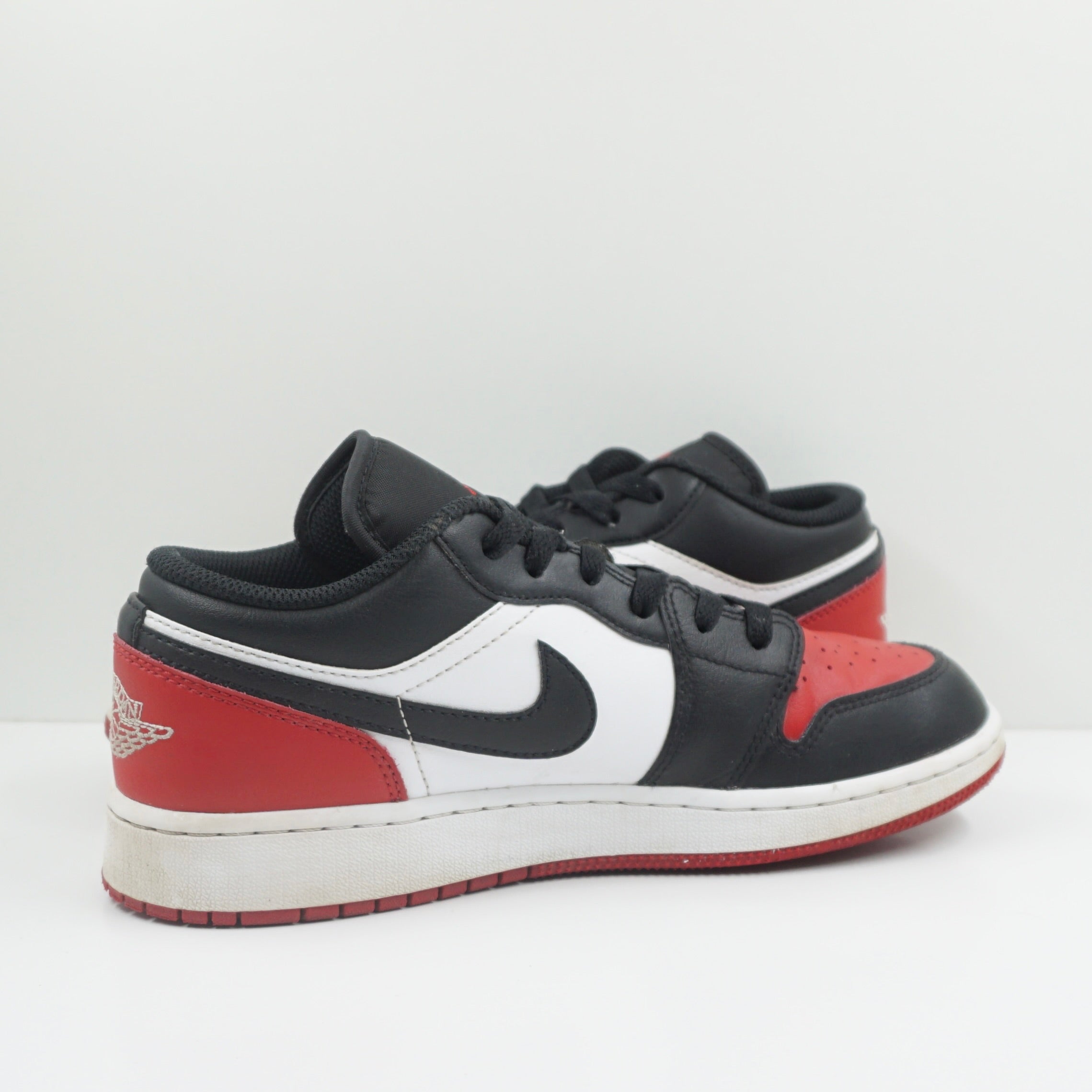 Jordan 1 Low Bred Toe 2.0 (GS)