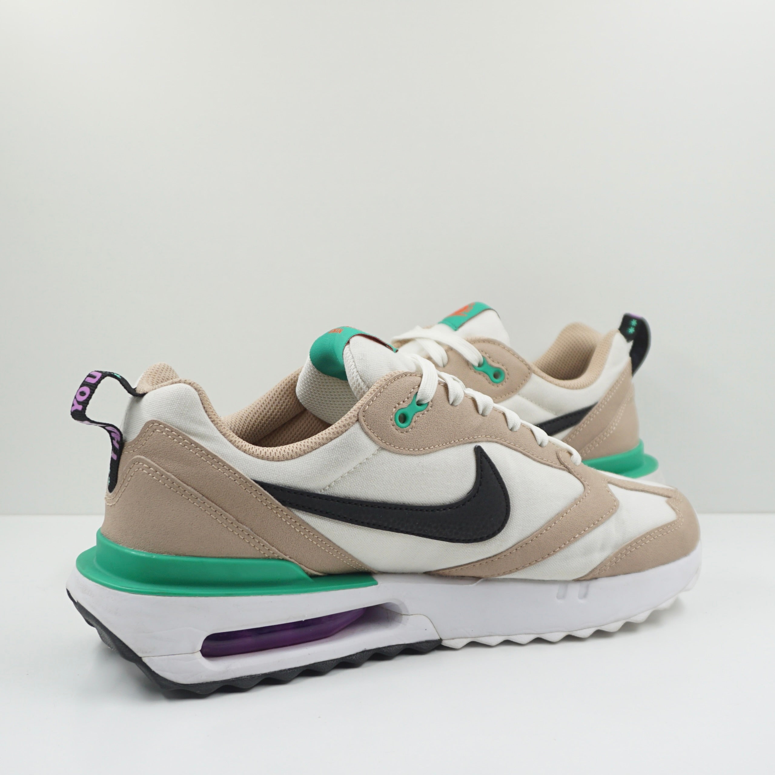 Nike Air Max Dawn SE Low Moving Company