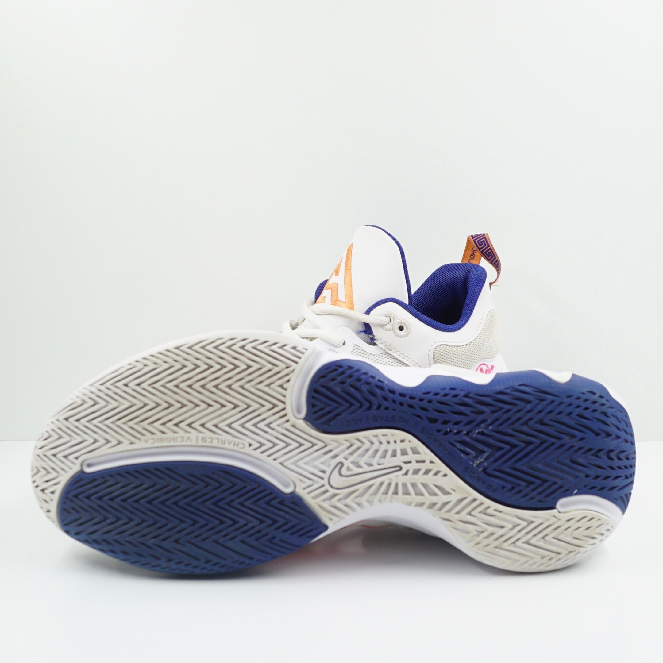 Nike Giannis Immortality 2 Rainbows