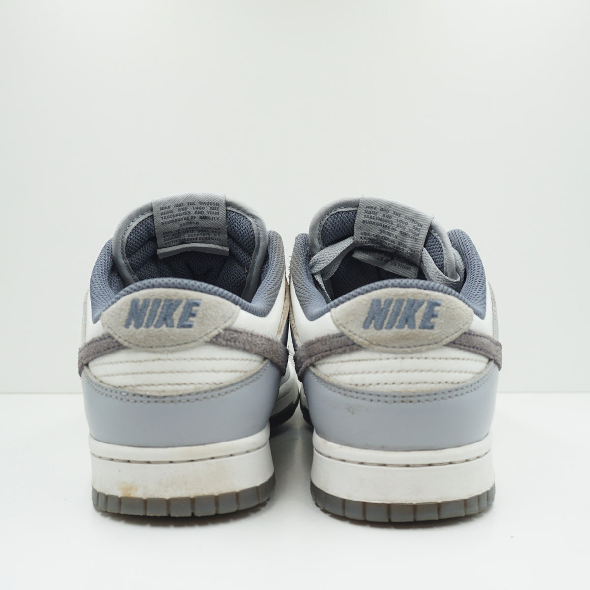 Nike Dunk Low SE Light Carbon