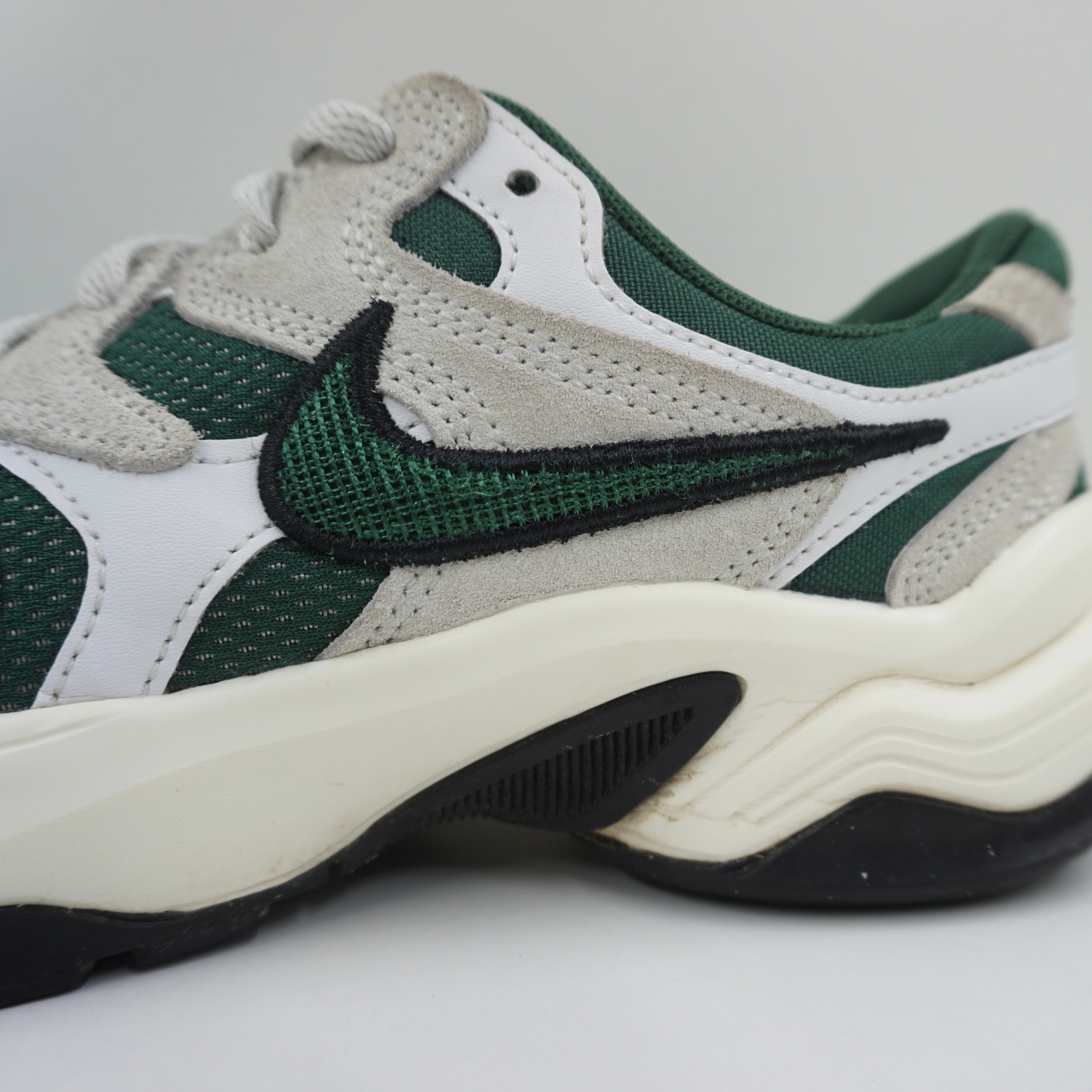 Nike AL8 White Photon Dust Sail Fir (W)