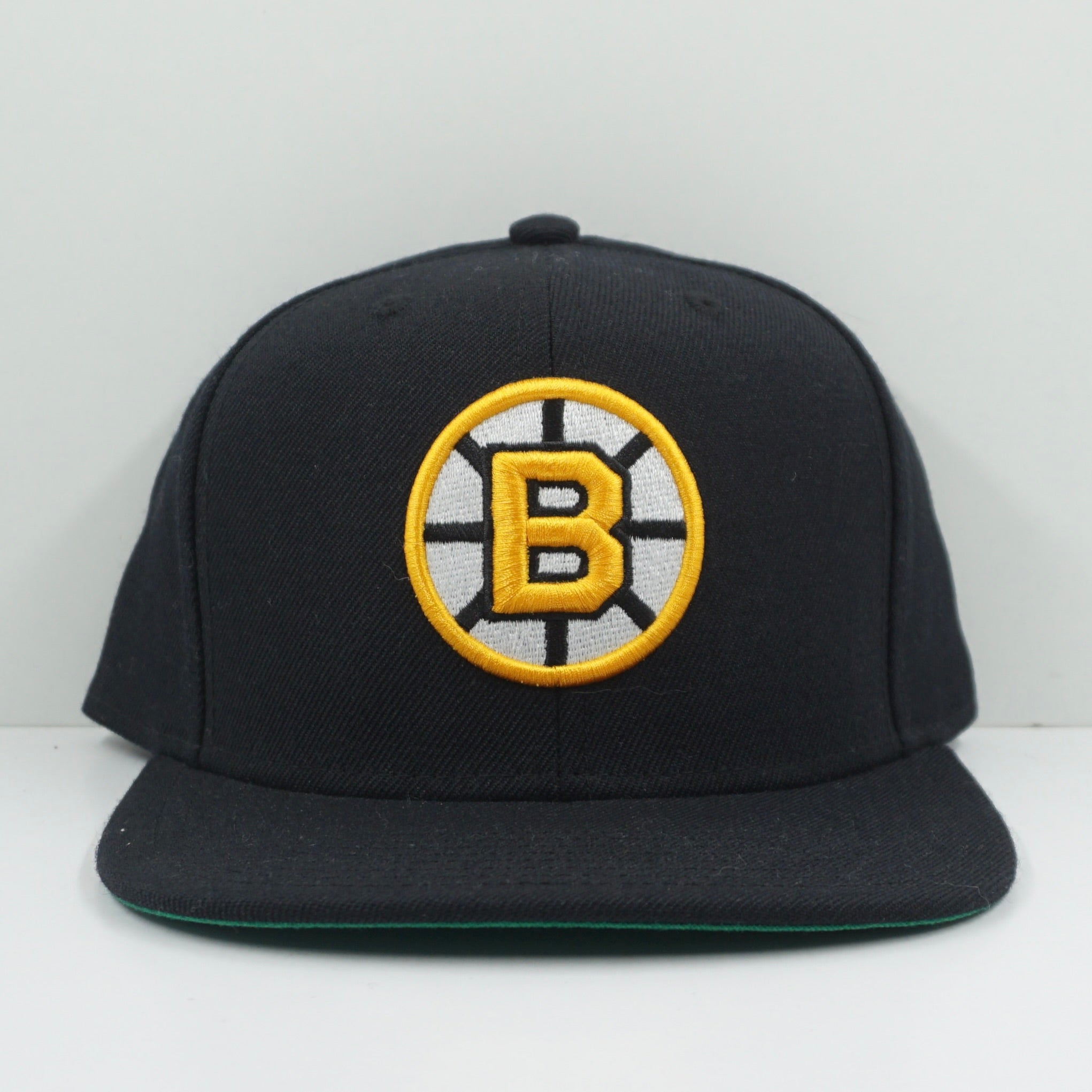 Mitchell & Ness Boston Bruins Black Snapback Cap