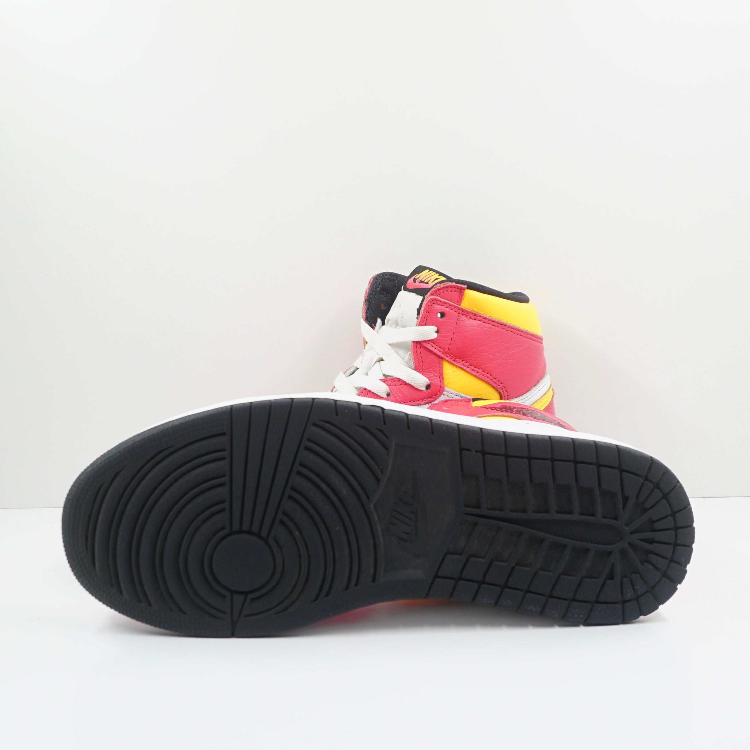 Jordan 1 Retro High OG Light Fusion Red