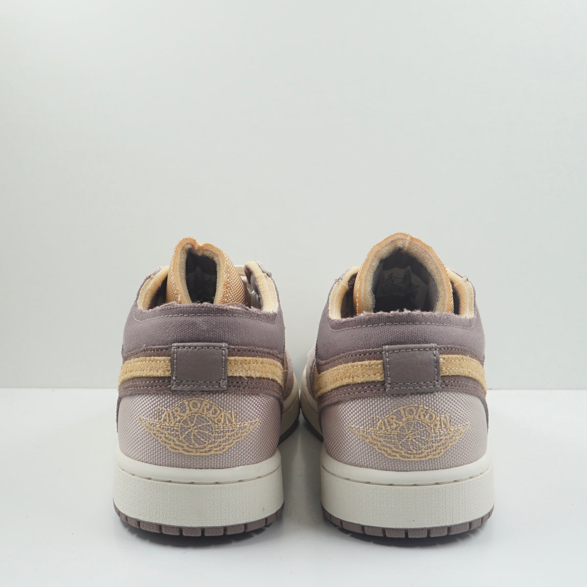 Jordan 1 Low SE Craft Taupe Haze